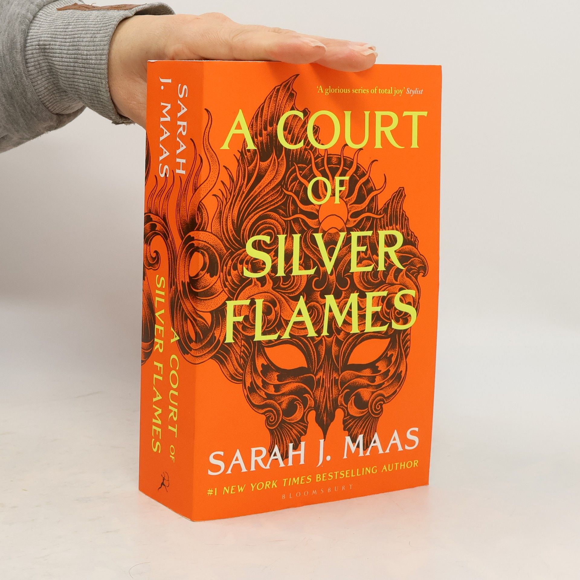 A Court of Silver Flames