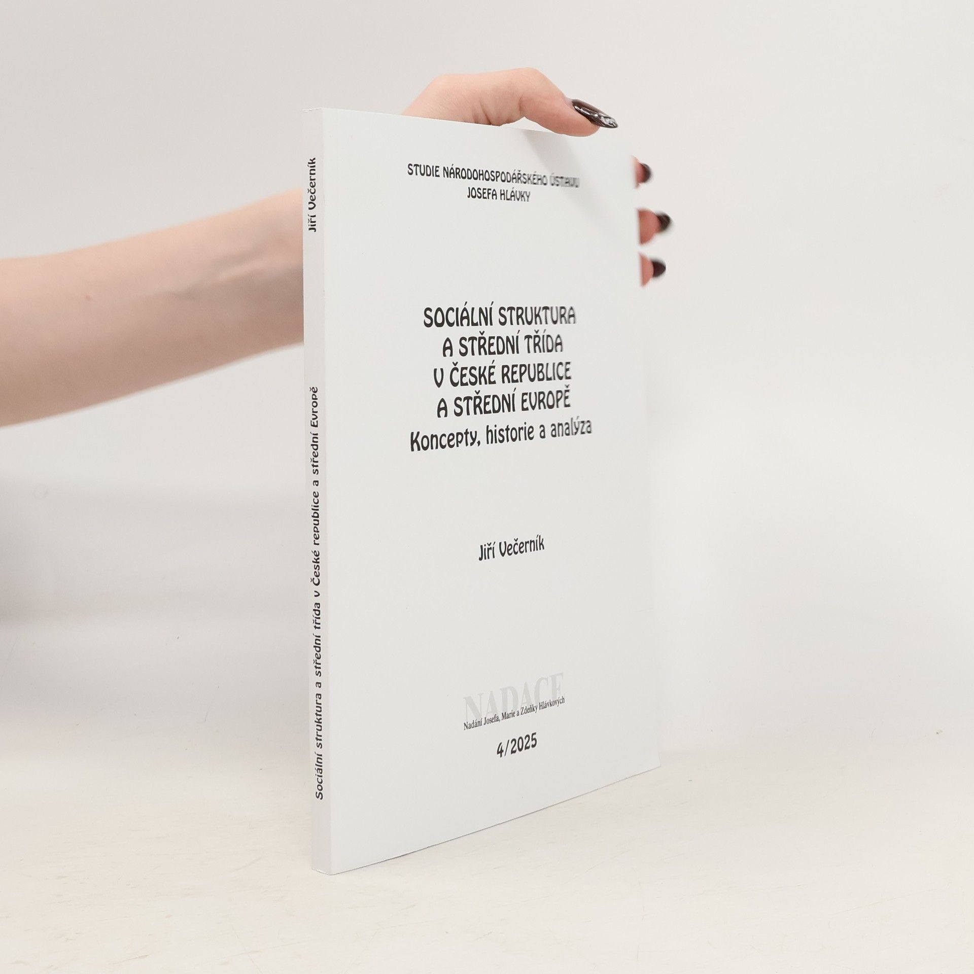 Sociální struktura a střední třída v České republice a stredni Evrope