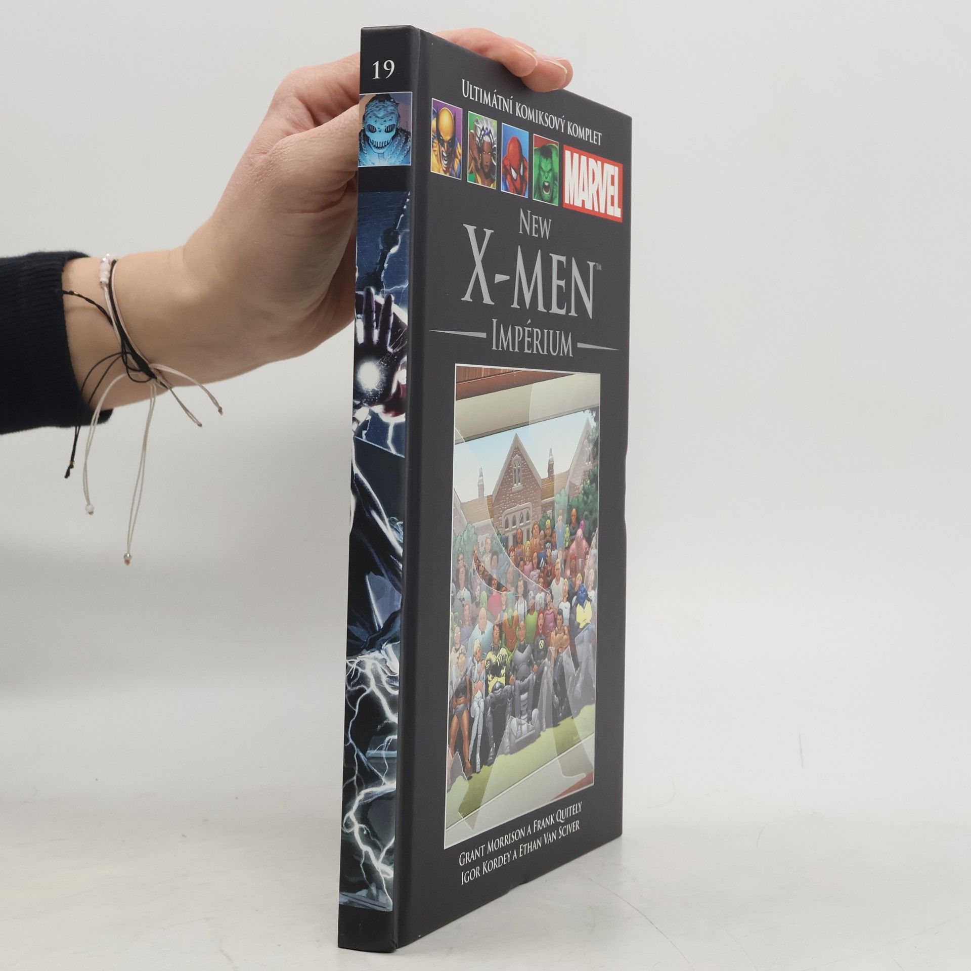 Ultimátní komixový komplet 19. New X-men. Impérium