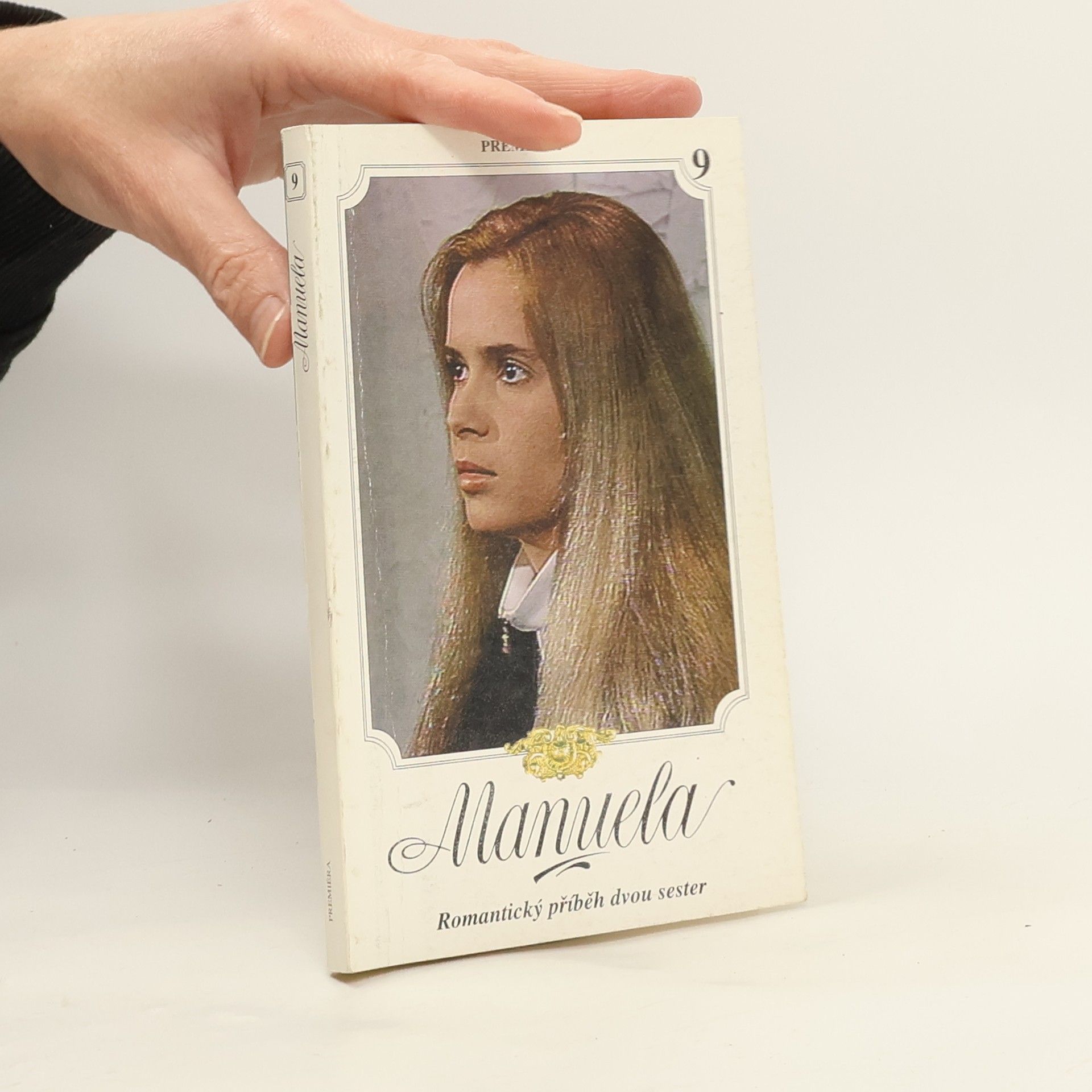 Autorenkollektiv Manuela 9. Romantický příběh dvou sester