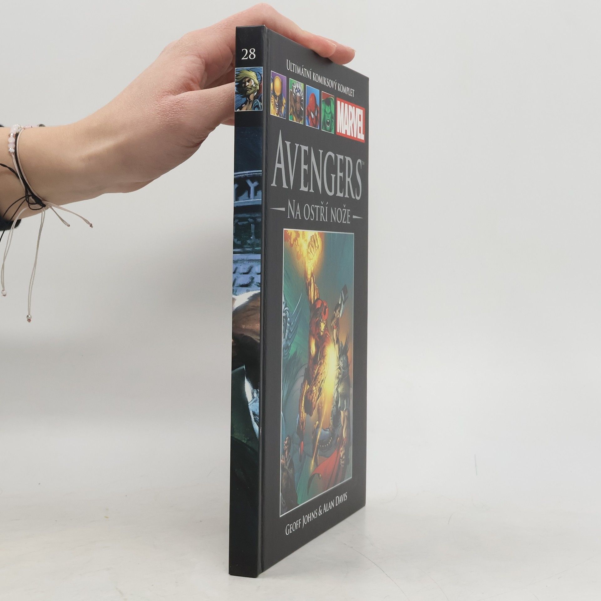Geoff Johns Ultimátní komiksový komplet 28. Avengers. Na ostří nože