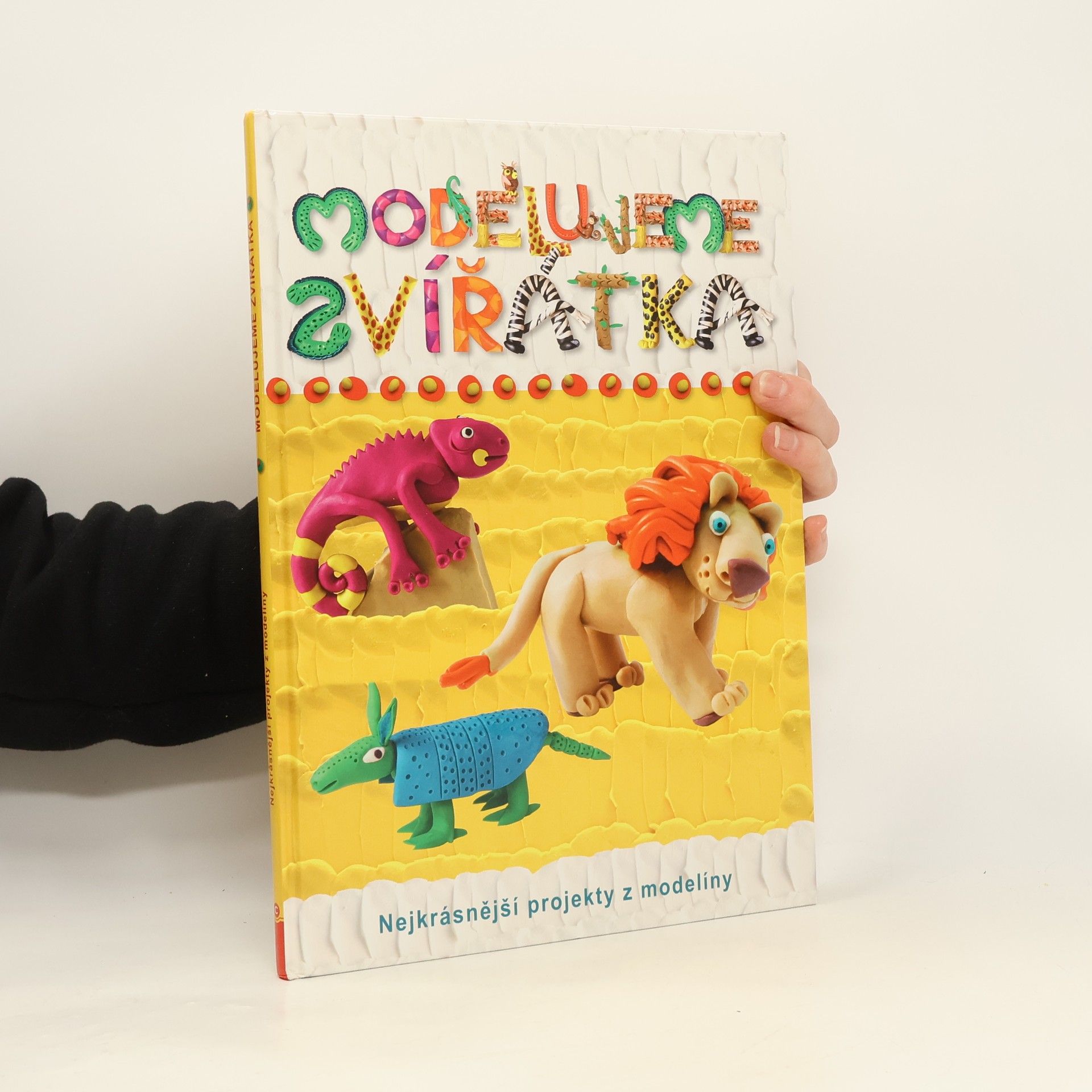 Marija Konstantinovna Makarenko Modelujeme zvířátka : nejkrásnější projekty z modelíny