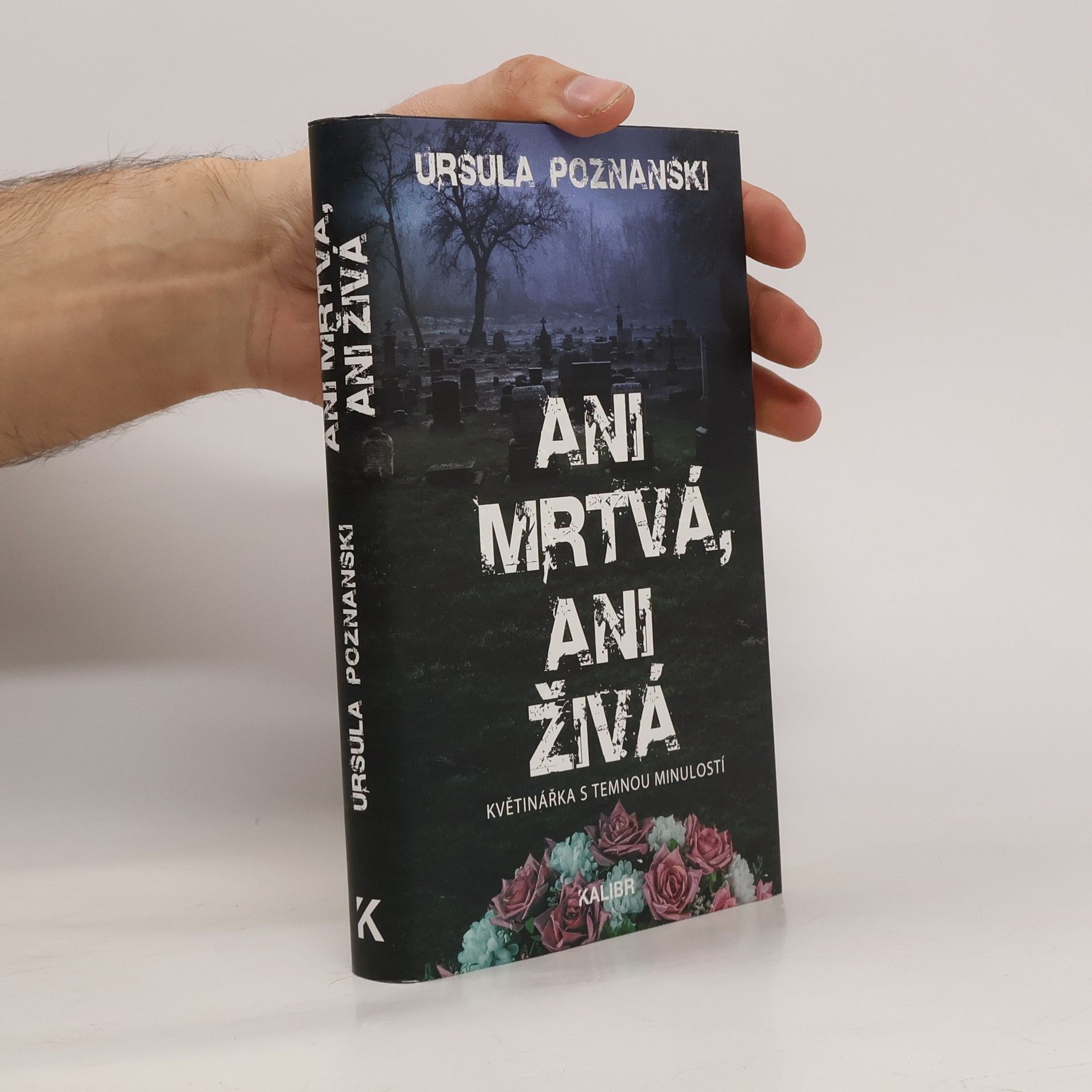 Ursula Poznanski Ani mrtvá, ani živá