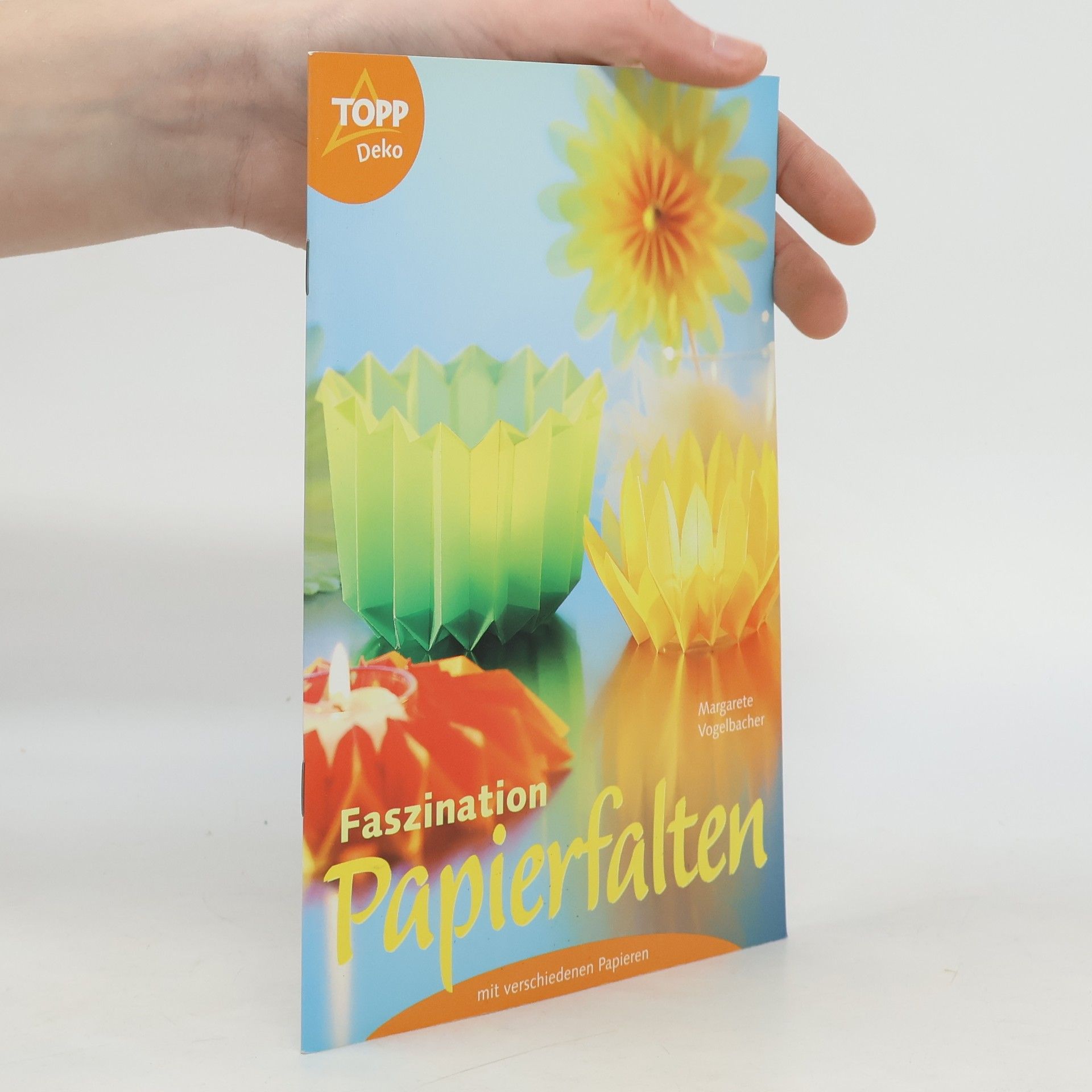 Faszination Papierfalten mit verschiedenen Papieren