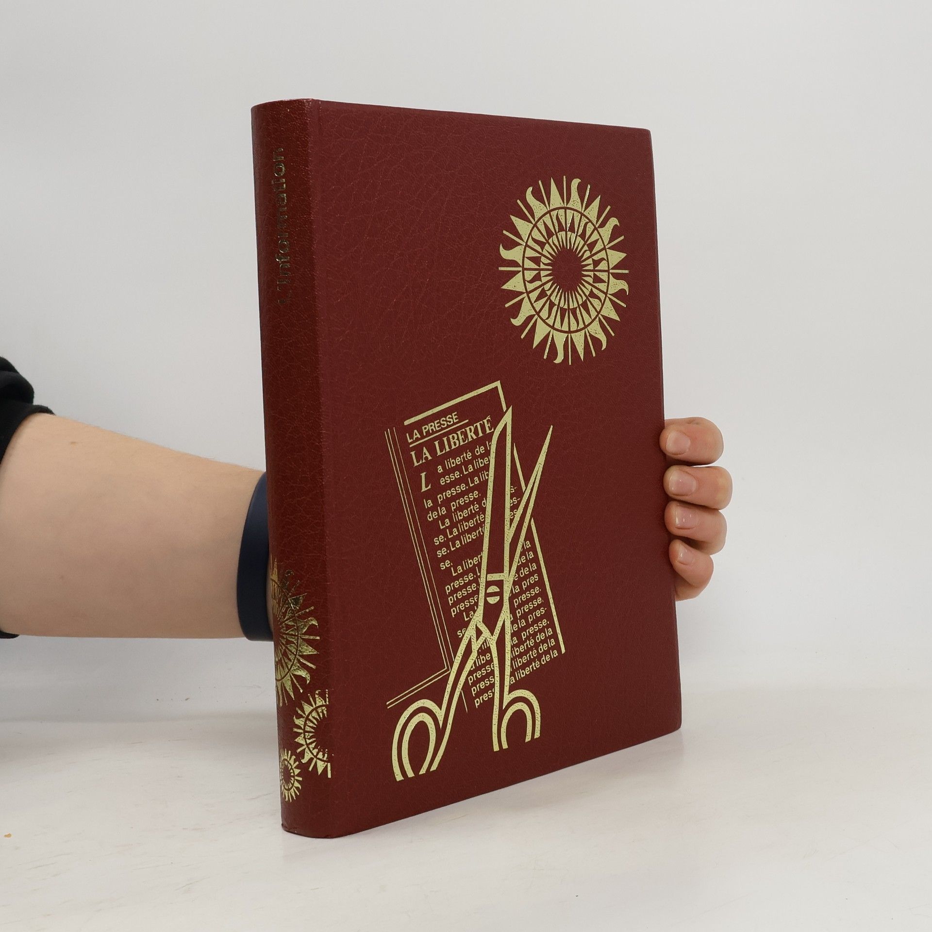 L´humanité en marche. Preface. L´information. Noir sur blanc