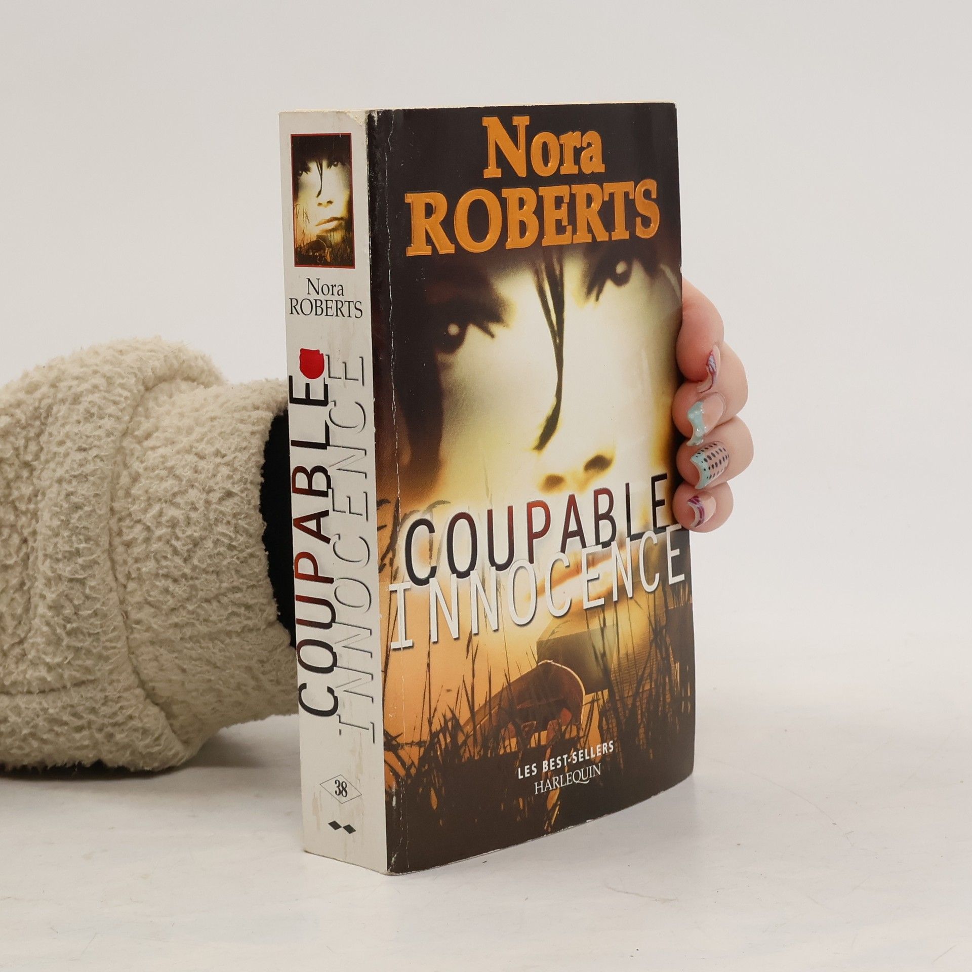 Nora Roberts Les best sellers harlequin - 38: Coupable innocence