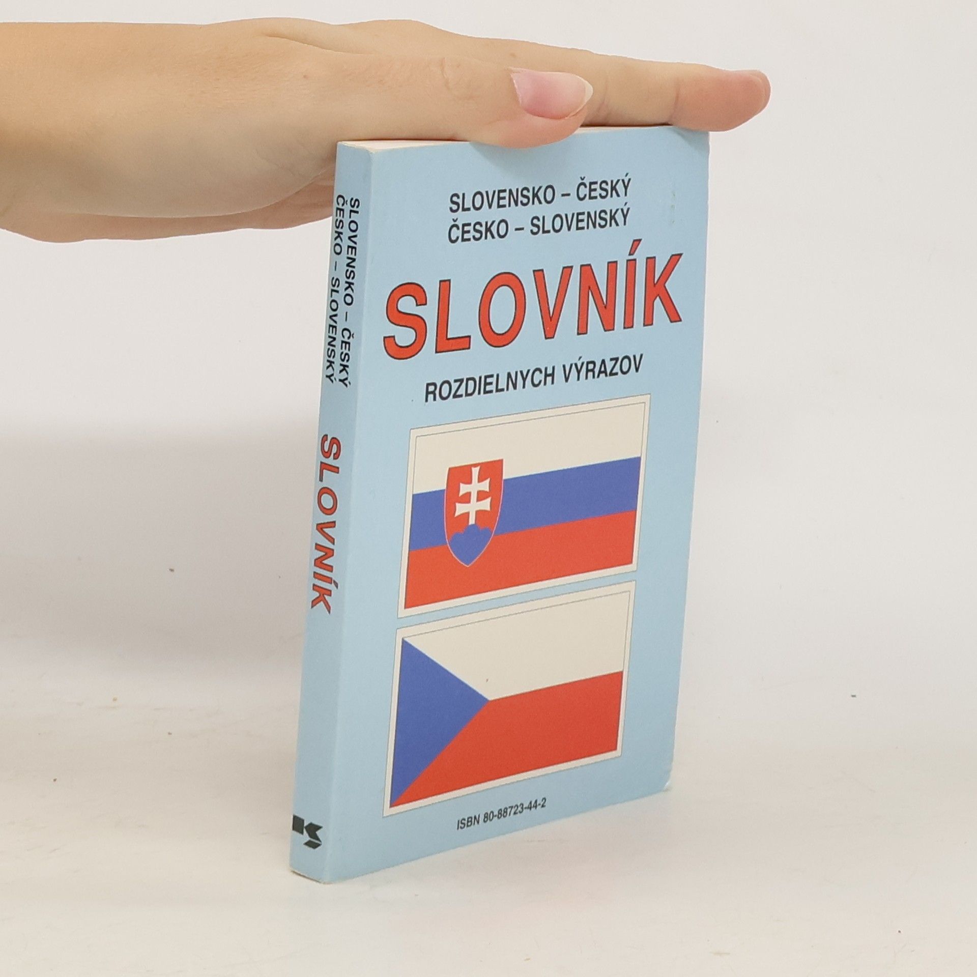 Česko-slovenský, slovensko-český slovník rozdílných výrazů = Slovensko-český, česko-slovenský slovník rozdielnych výrazov