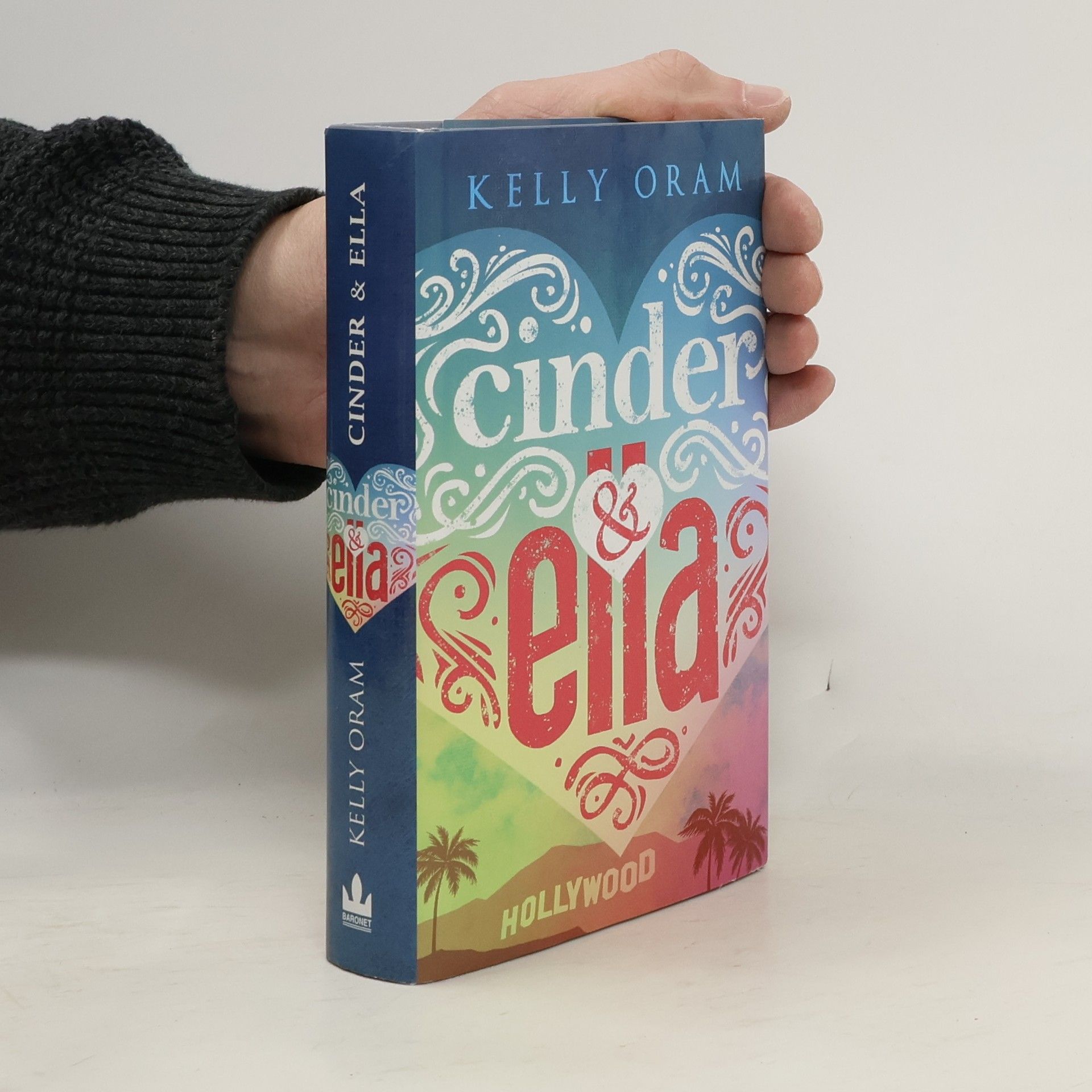 Kelly Oram Cinder & Ella