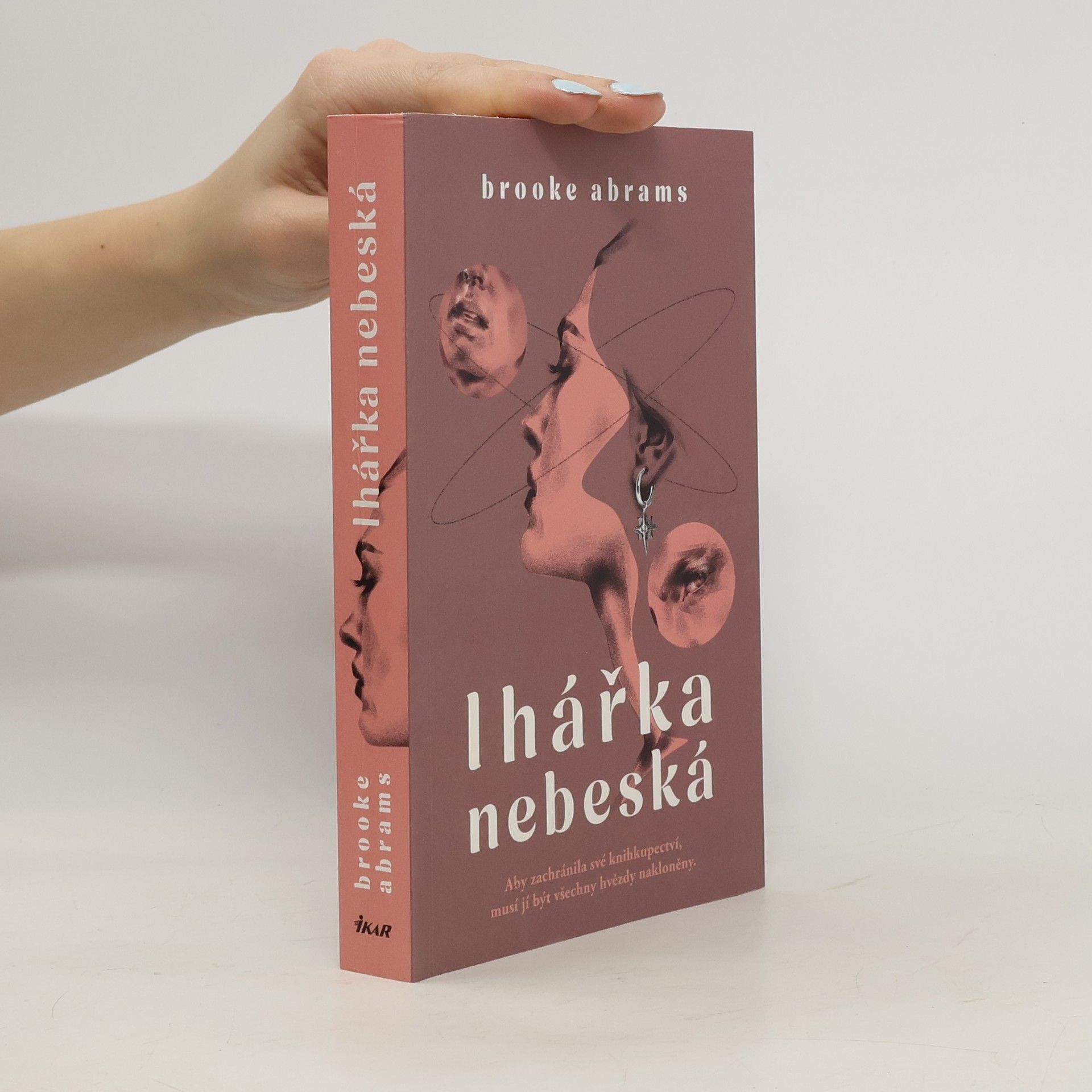 Brooke Abrams Lhářka nebeská