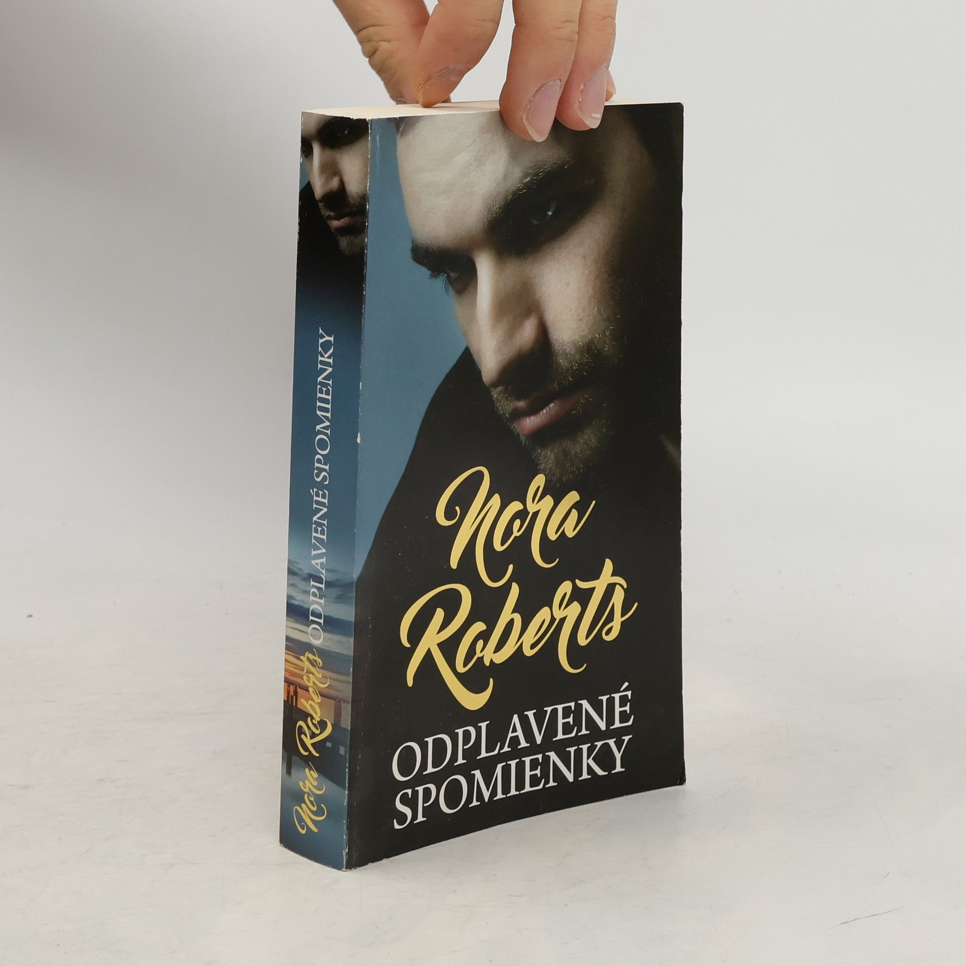 Nora Roberts Odplavené spomienky