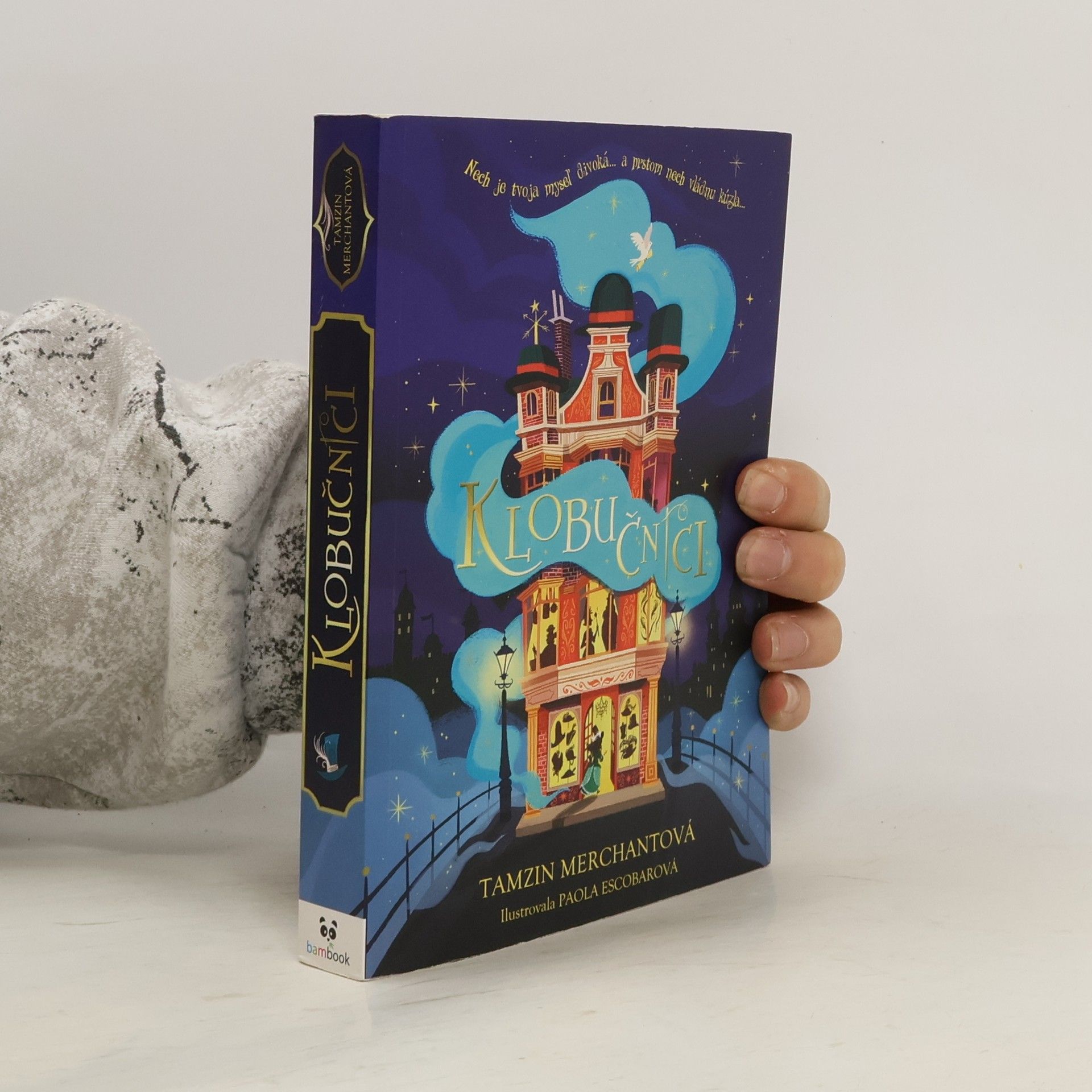 Tamzin Merchant Klobučníci