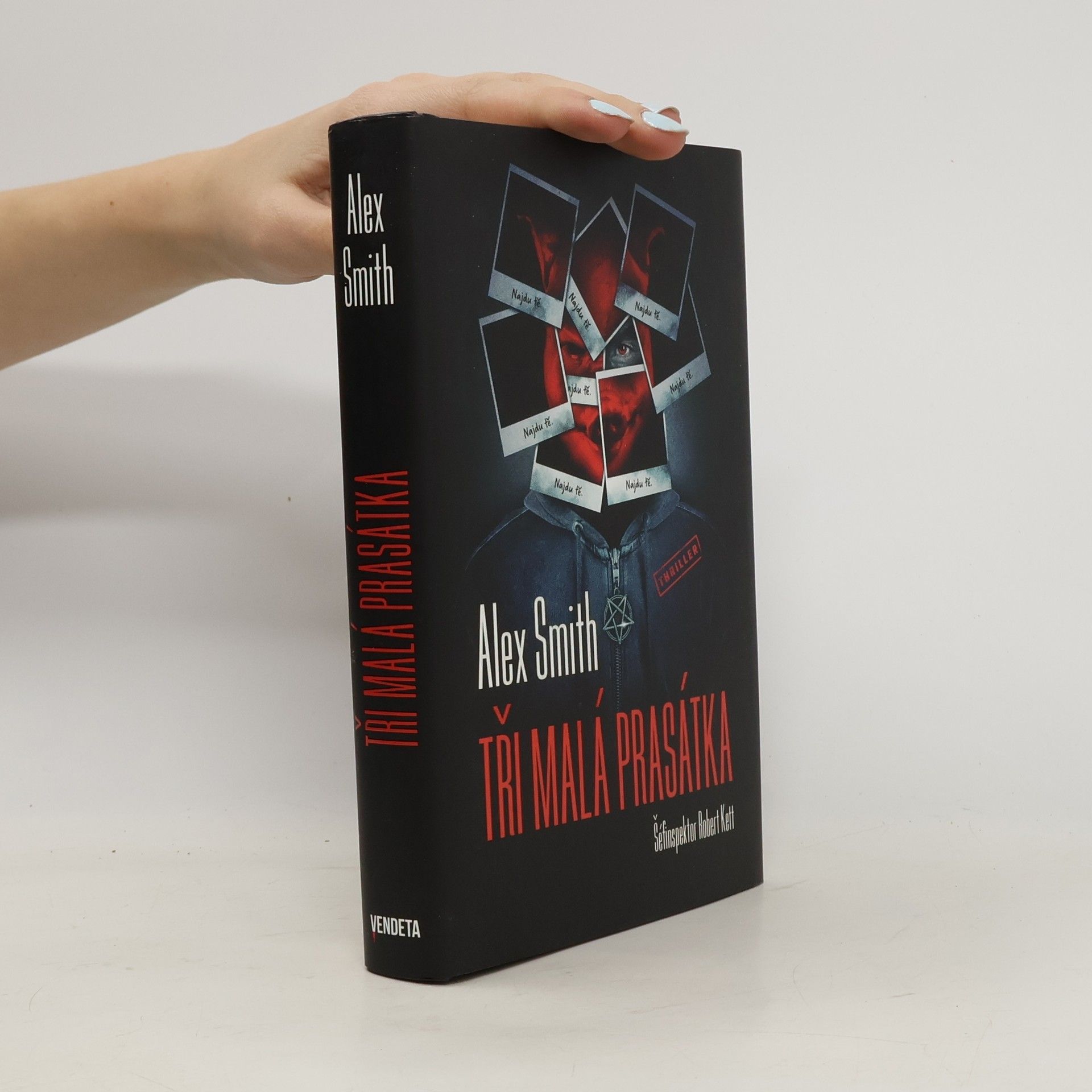 Alexander Gordon Smith Tři malá prasátka