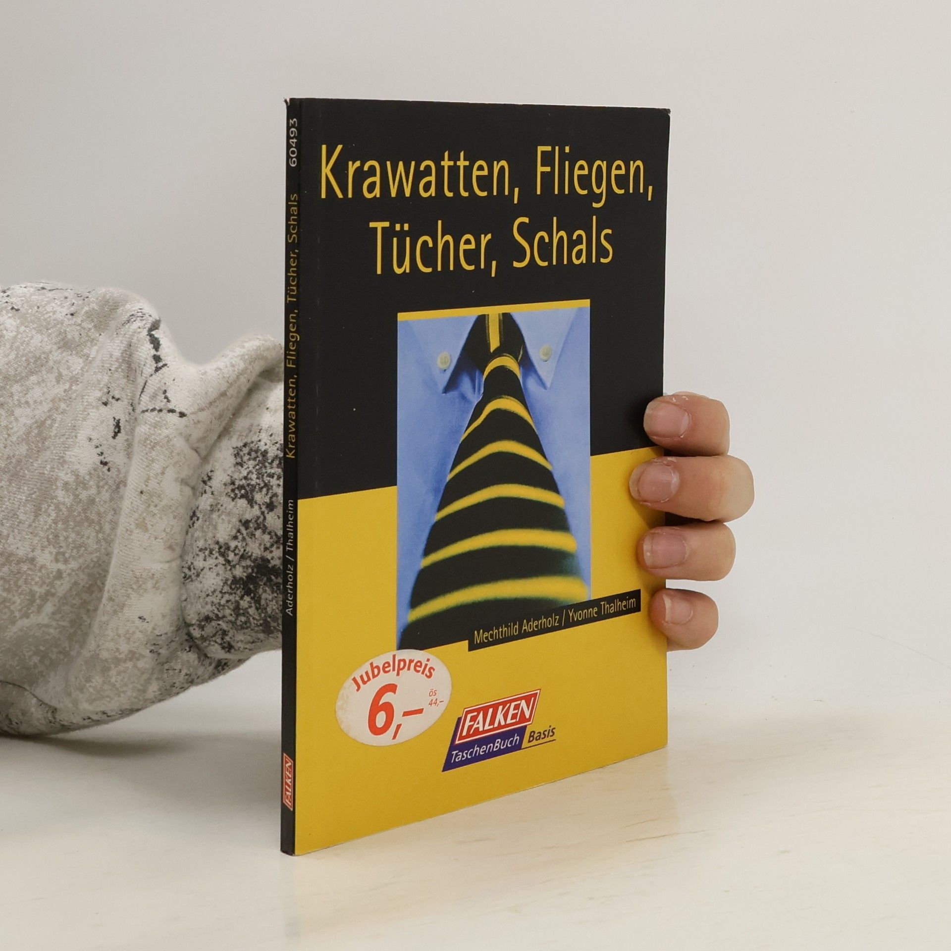 Krawatten, Fliegen, Tücher, Schals