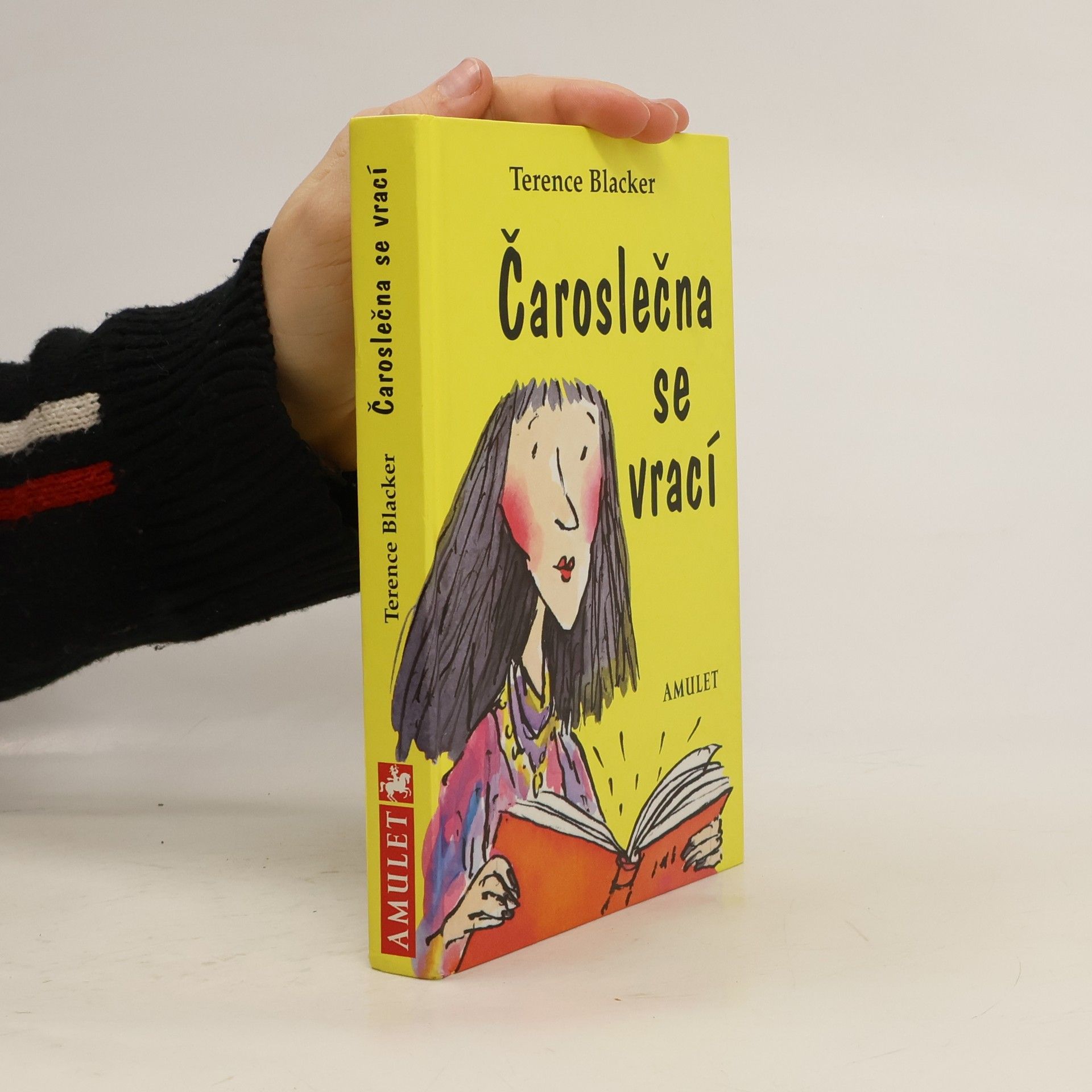 Čaroslečna se vrací