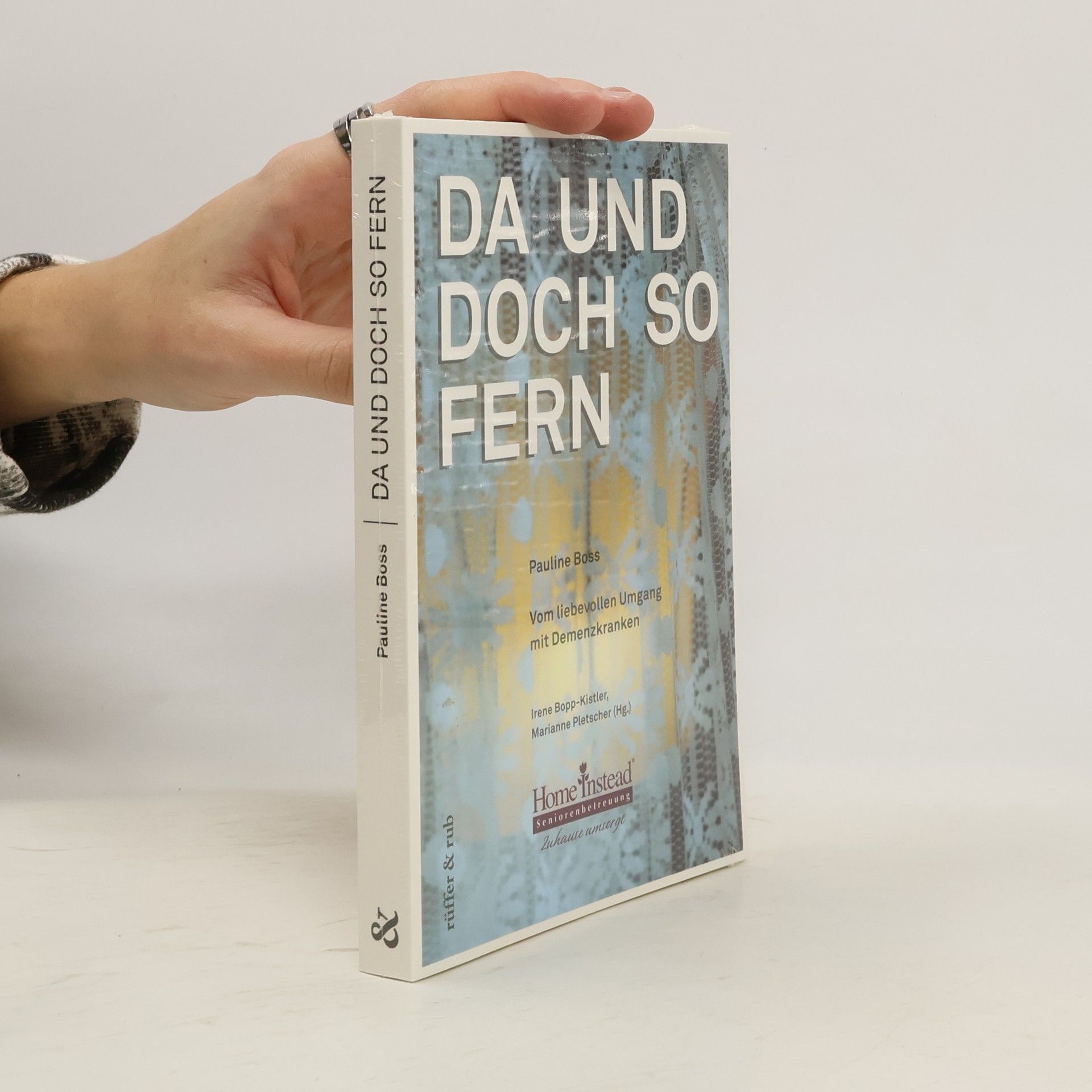 Pauline Boss Da und doch so fern