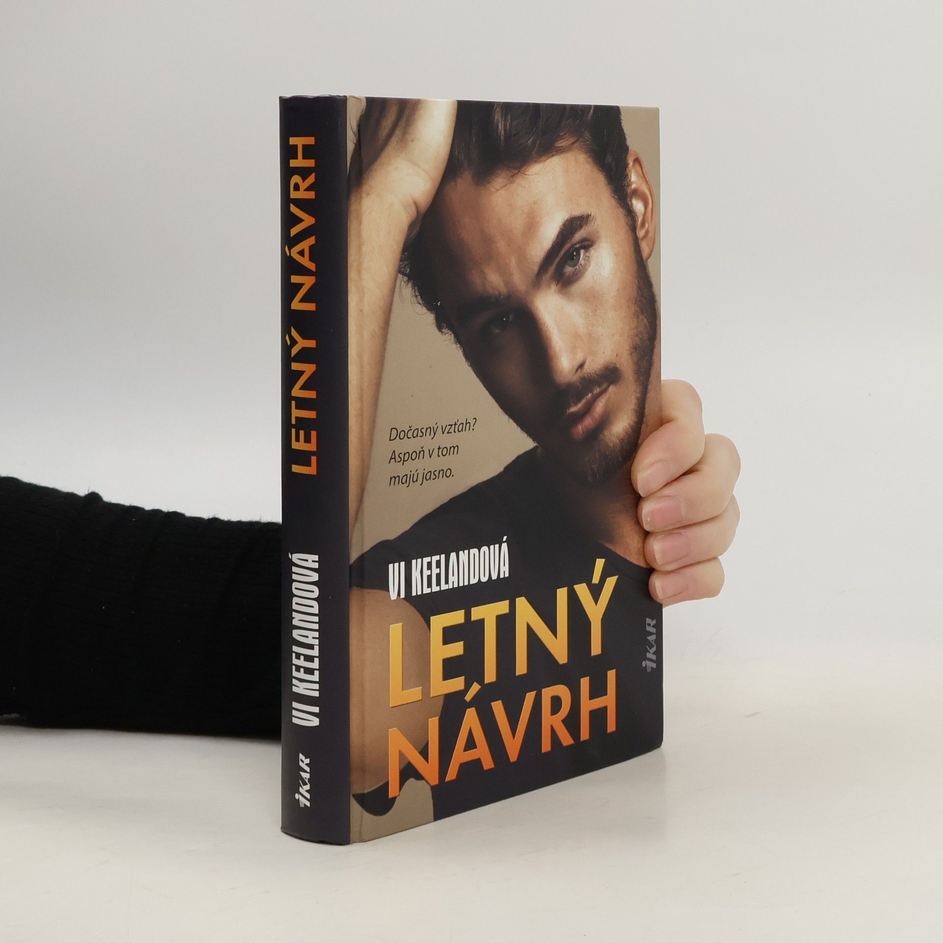 Vi Keeland Letný návrh