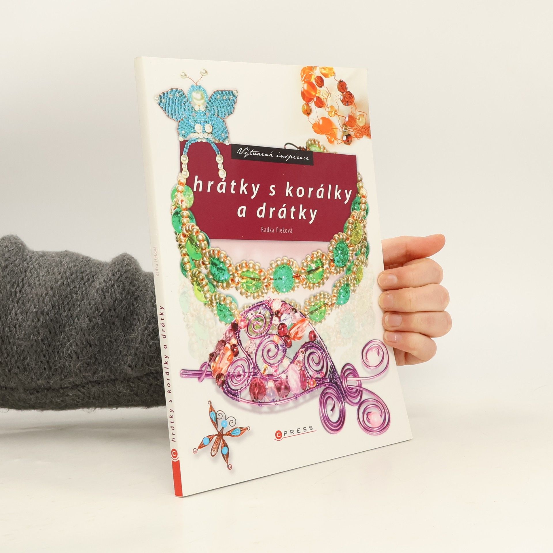 Hrátky s korálky a drátky