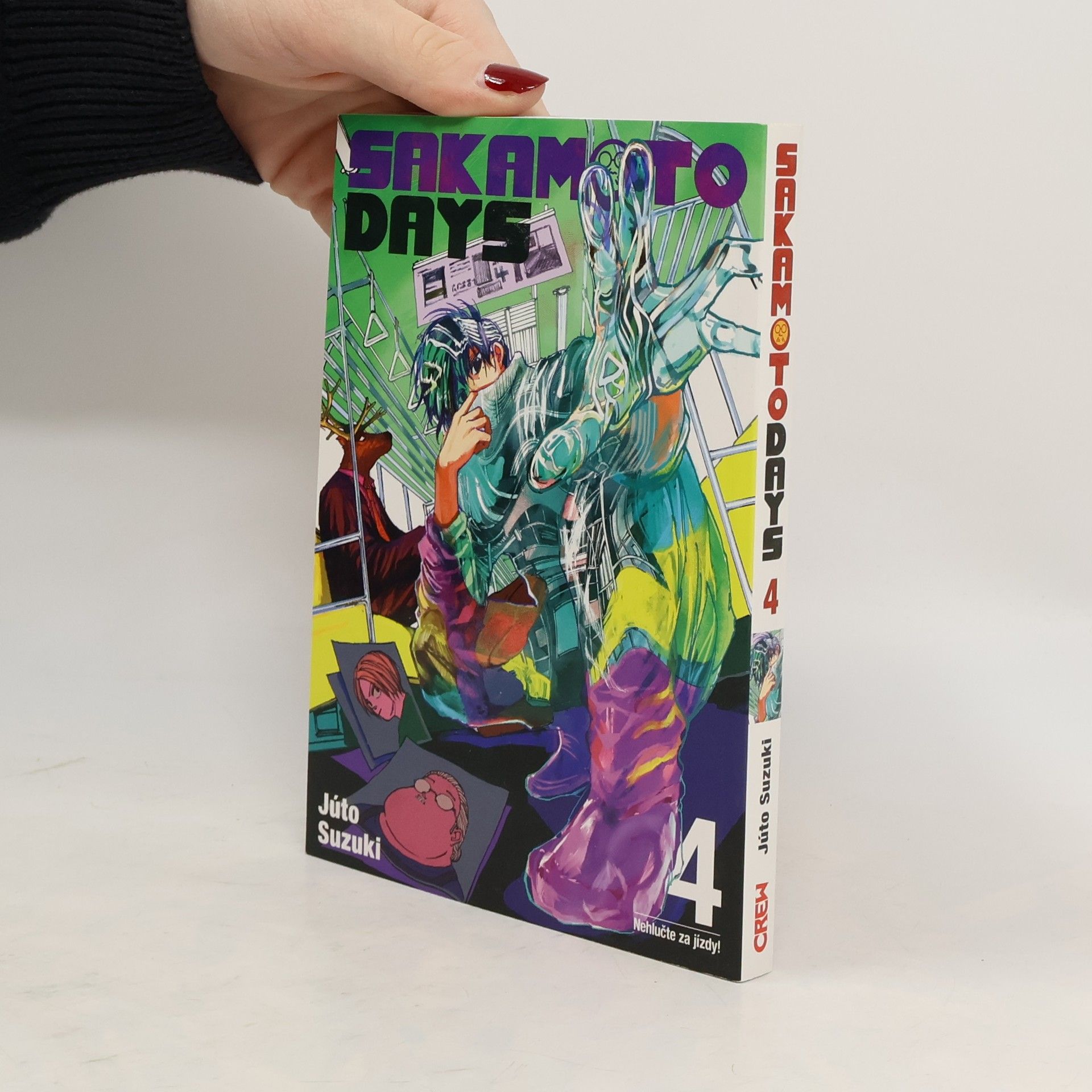 Anna Křivánková Sakamoto days. 4, Nehlučte za jízdy!