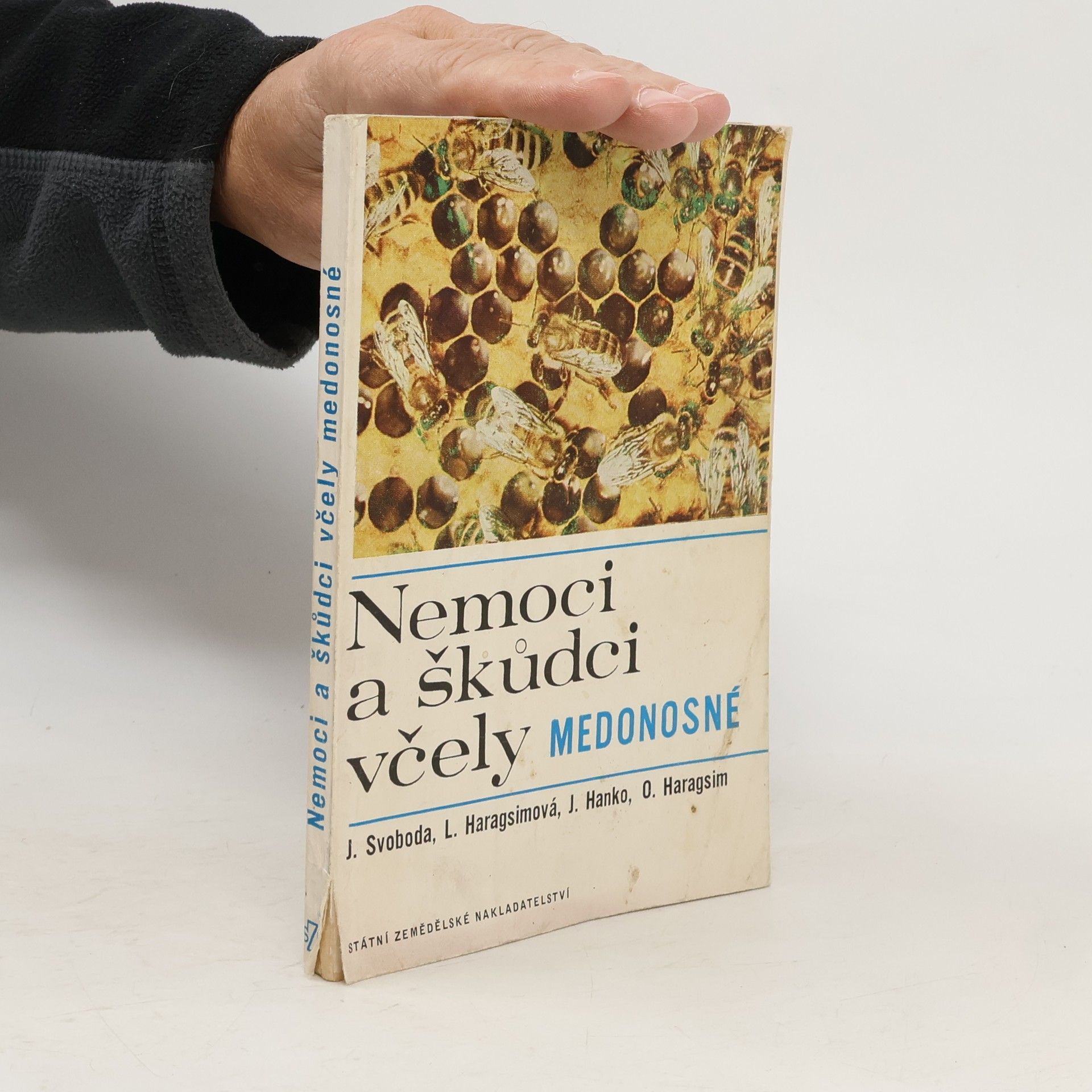 Oldřich Haragsim Nemoci a škůdci včely medonosné