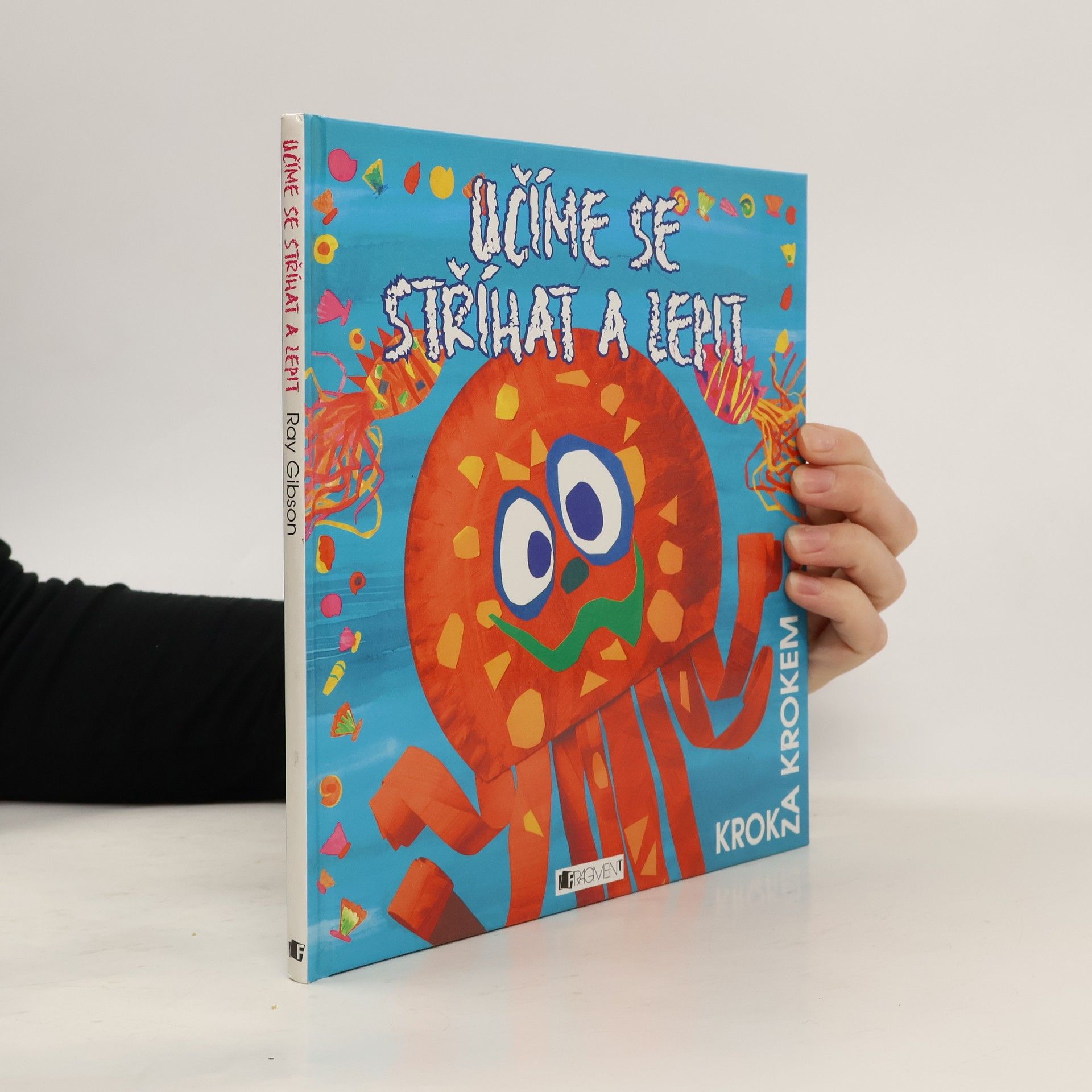 Učíme se stříhat a lepit