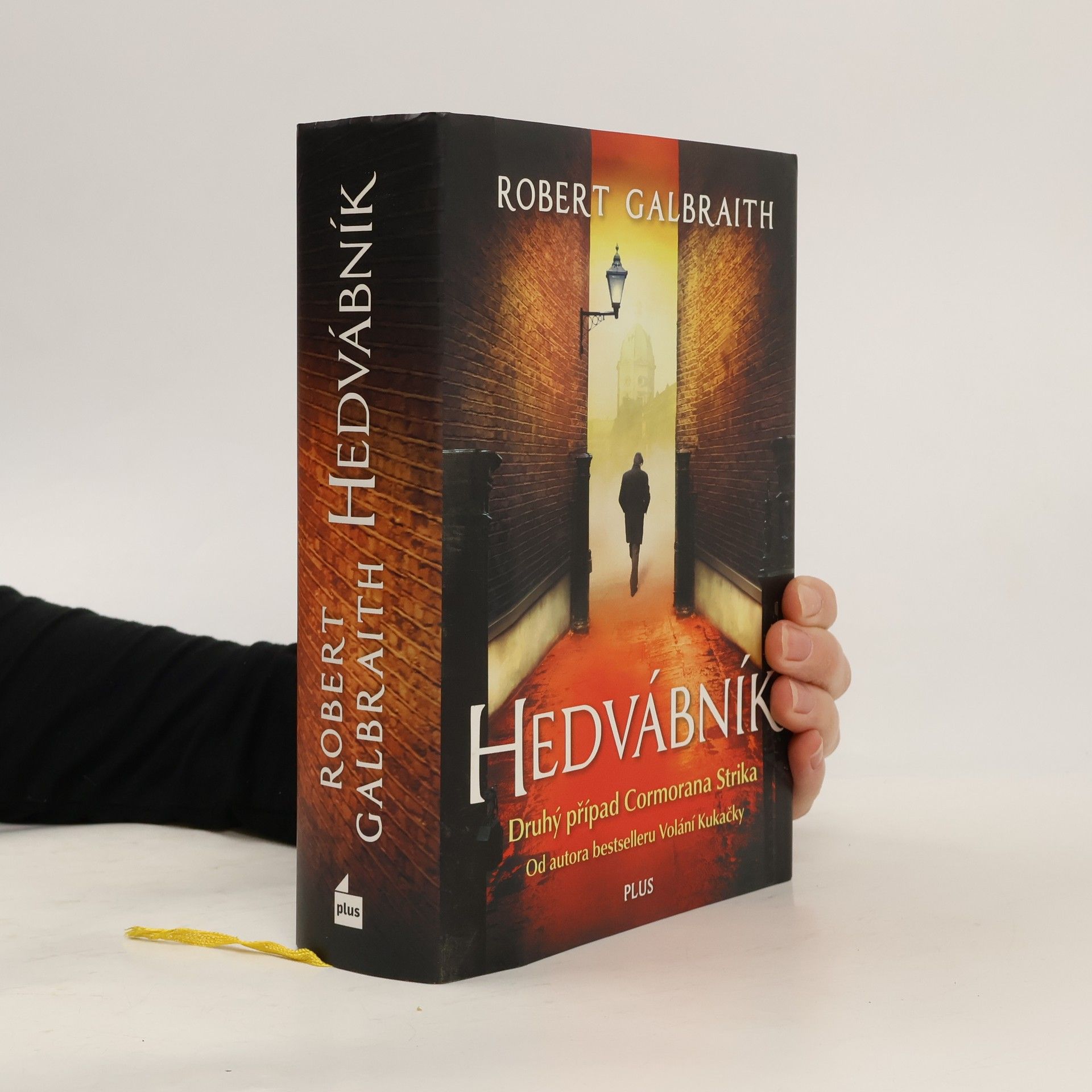 Robert Galbraith Hedvábník