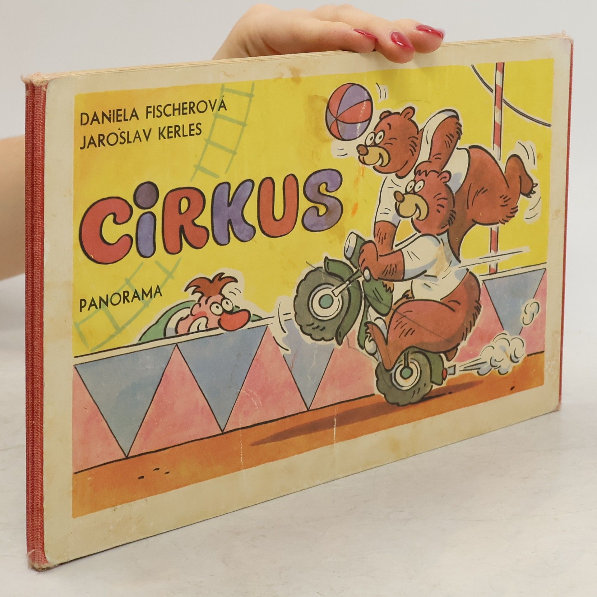 Daniela Fishcerová Cirkus