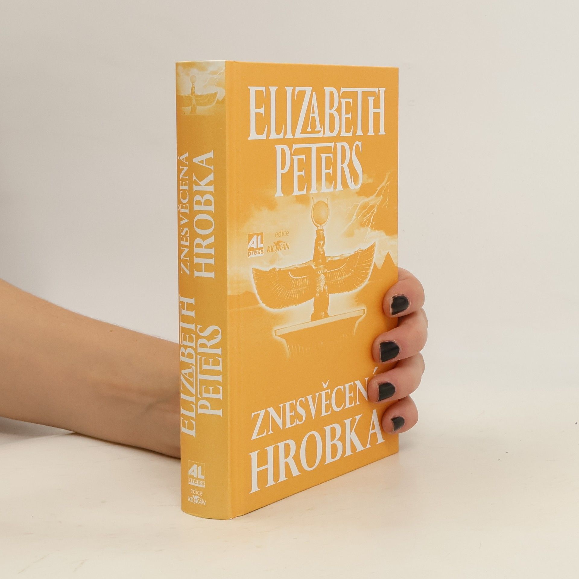 Elizabeth Peters Znesvěcená hrobka