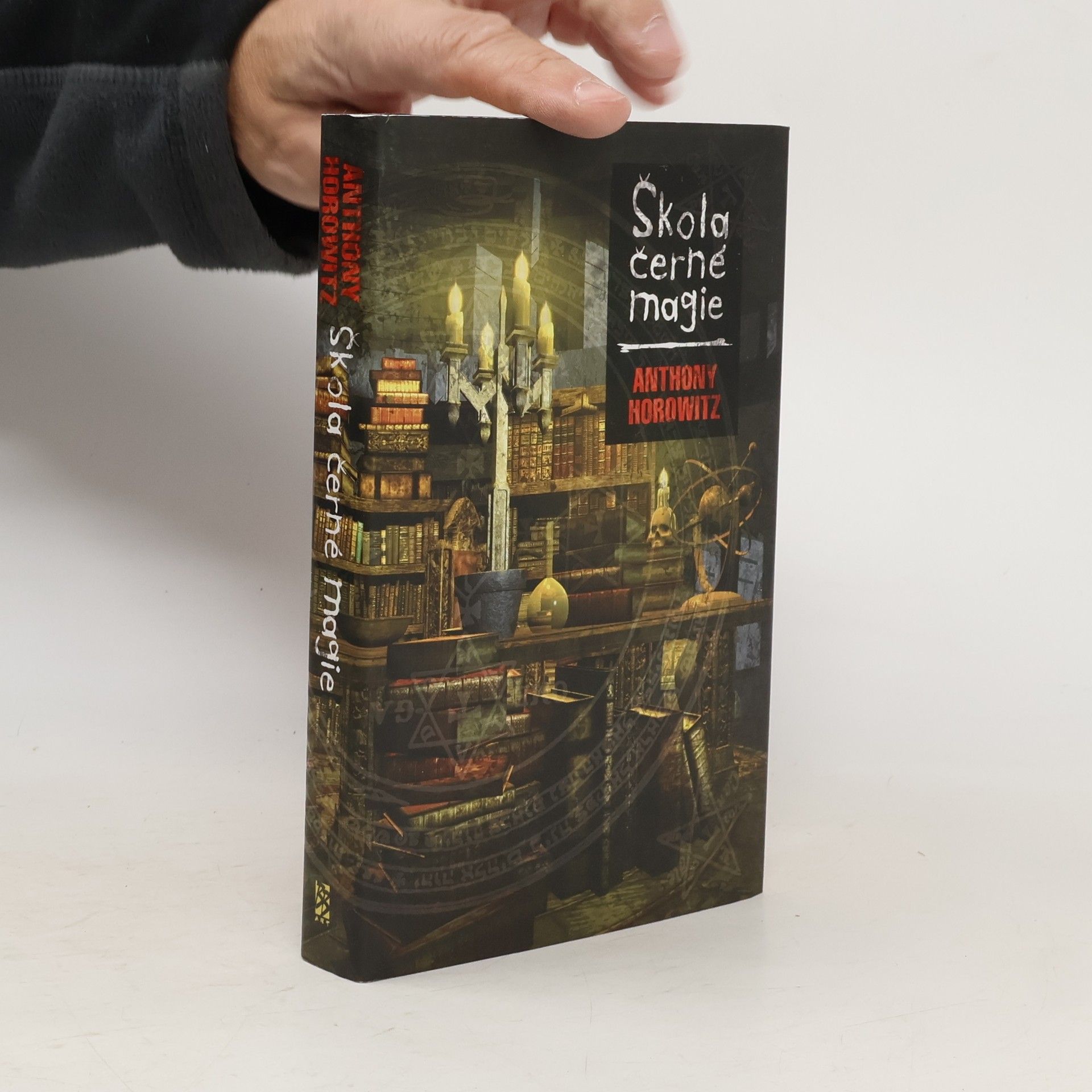 Anthony Horowitz Škola černé magie