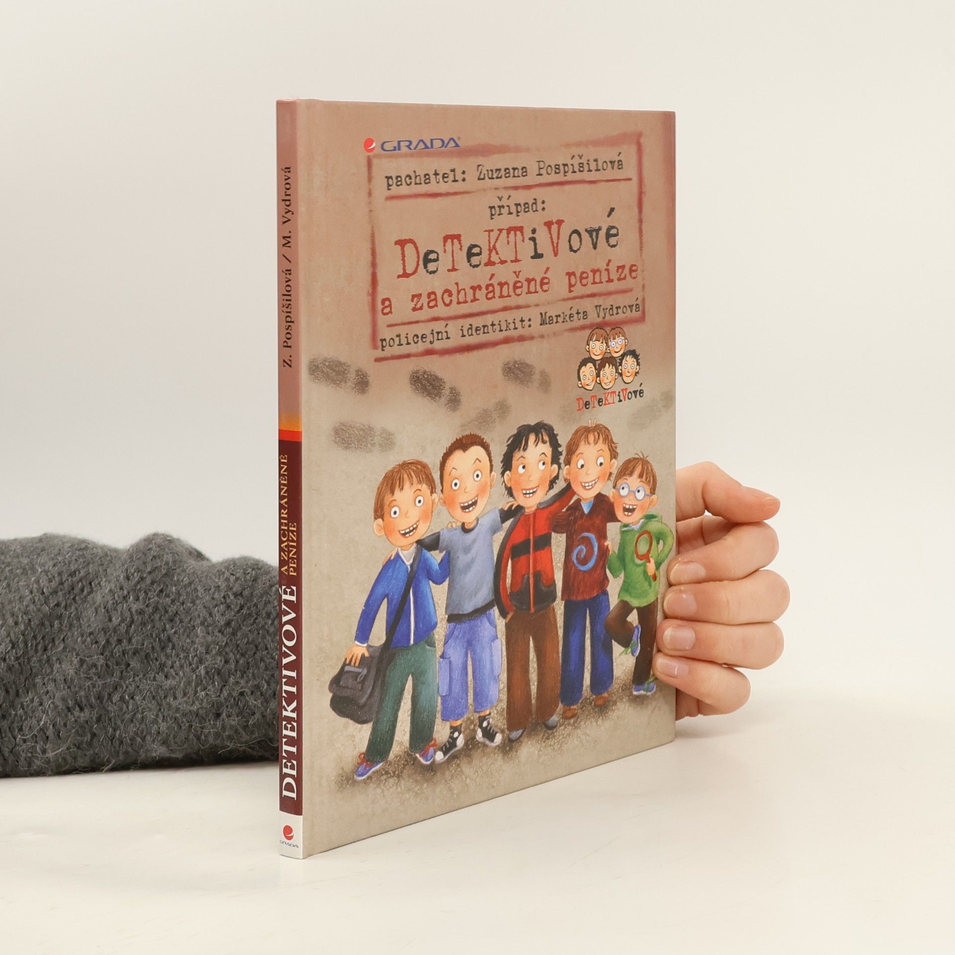 Detektivové a zachráněné peníze