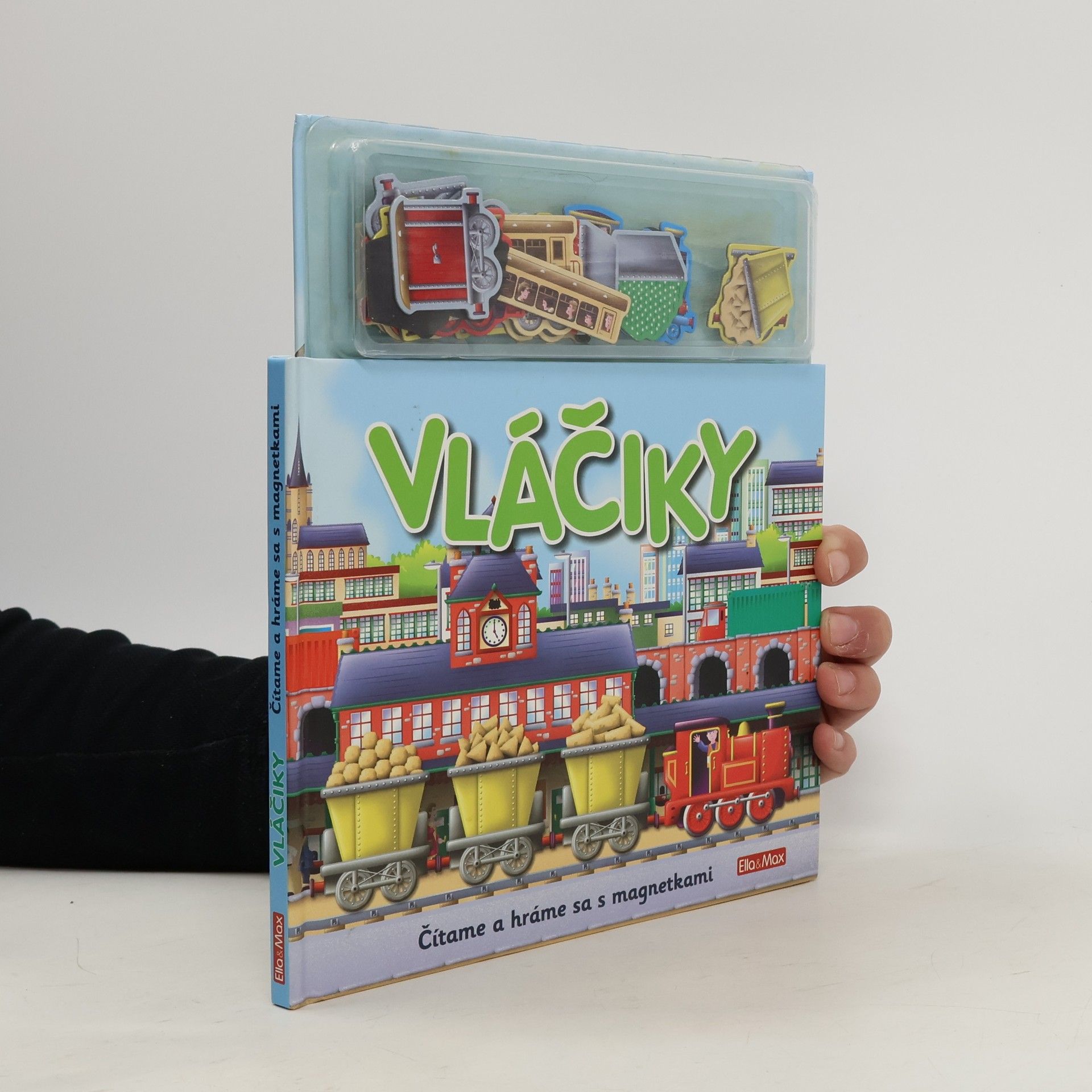 Vláčiky. Čítame a hráme sa s magnetkami