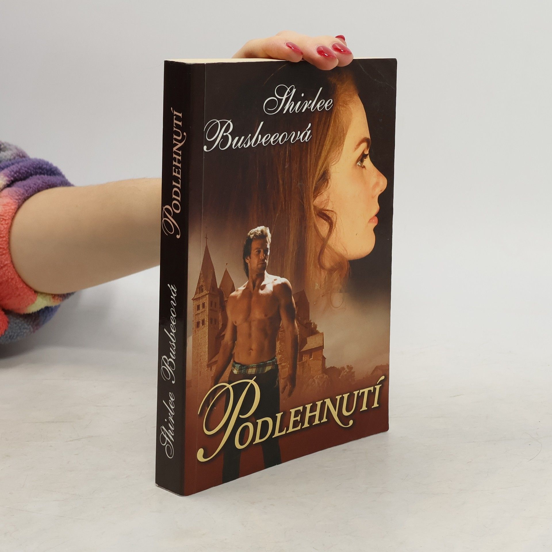 Shirlee Busbee Podlehnutí