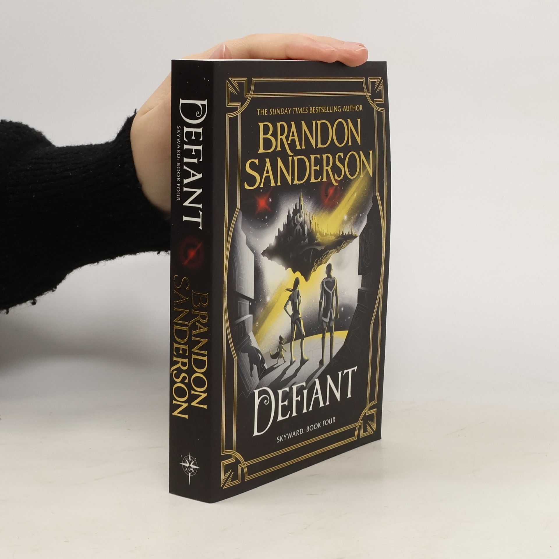 Brandon Sanderson Skyward - 4: Defiant