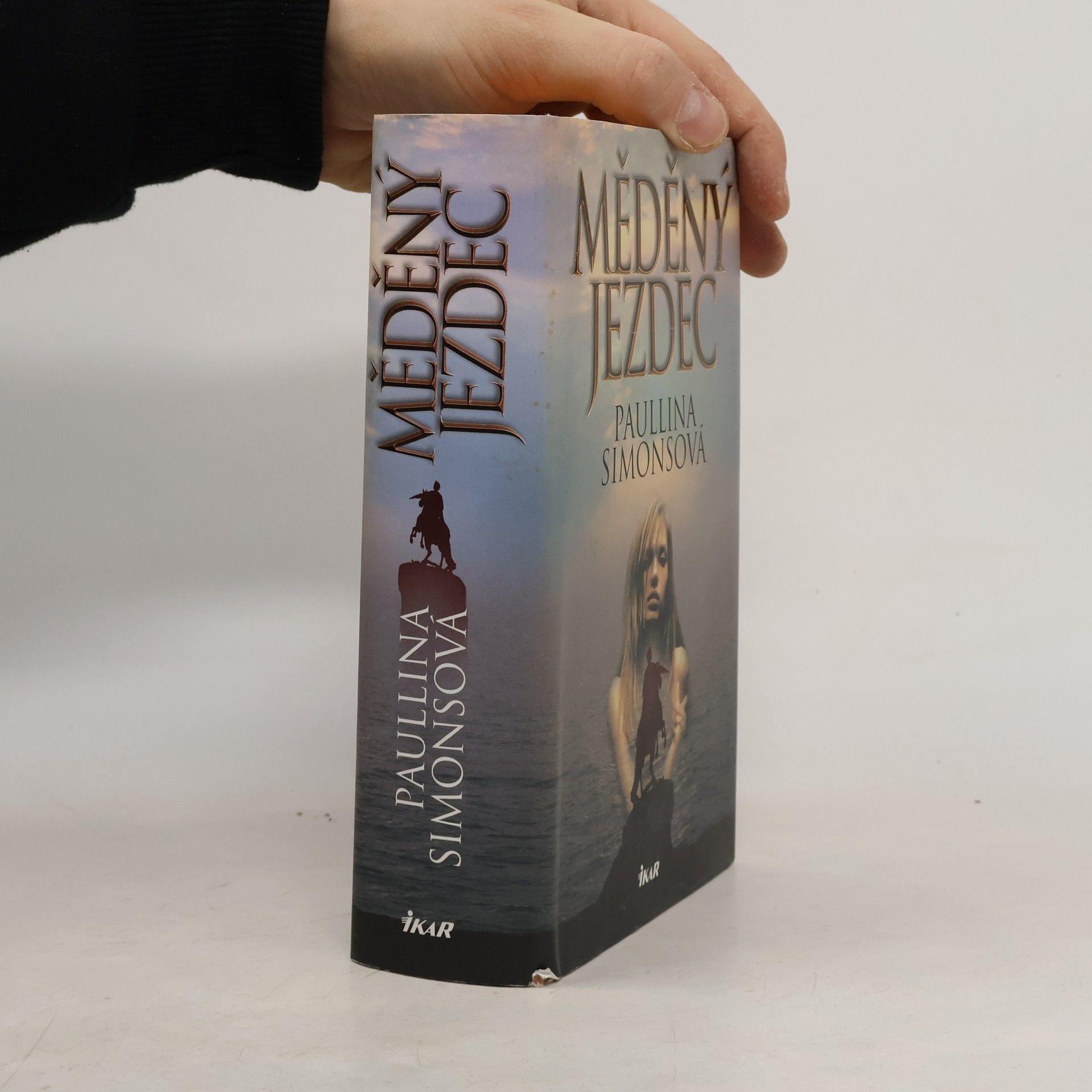 Paullina Simons Měděný jezdec