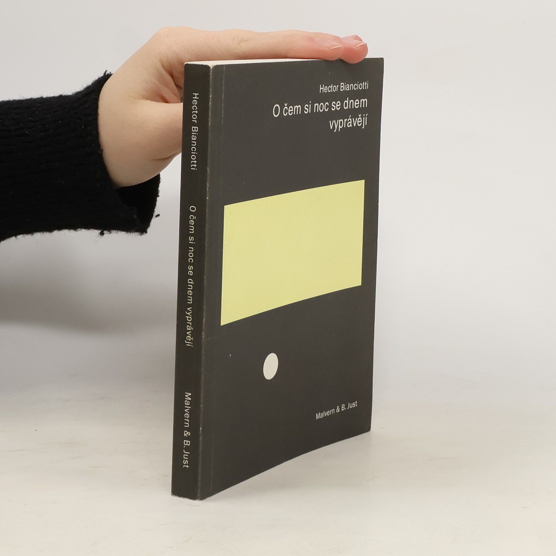 O čem si noc se dnem vyprávějí