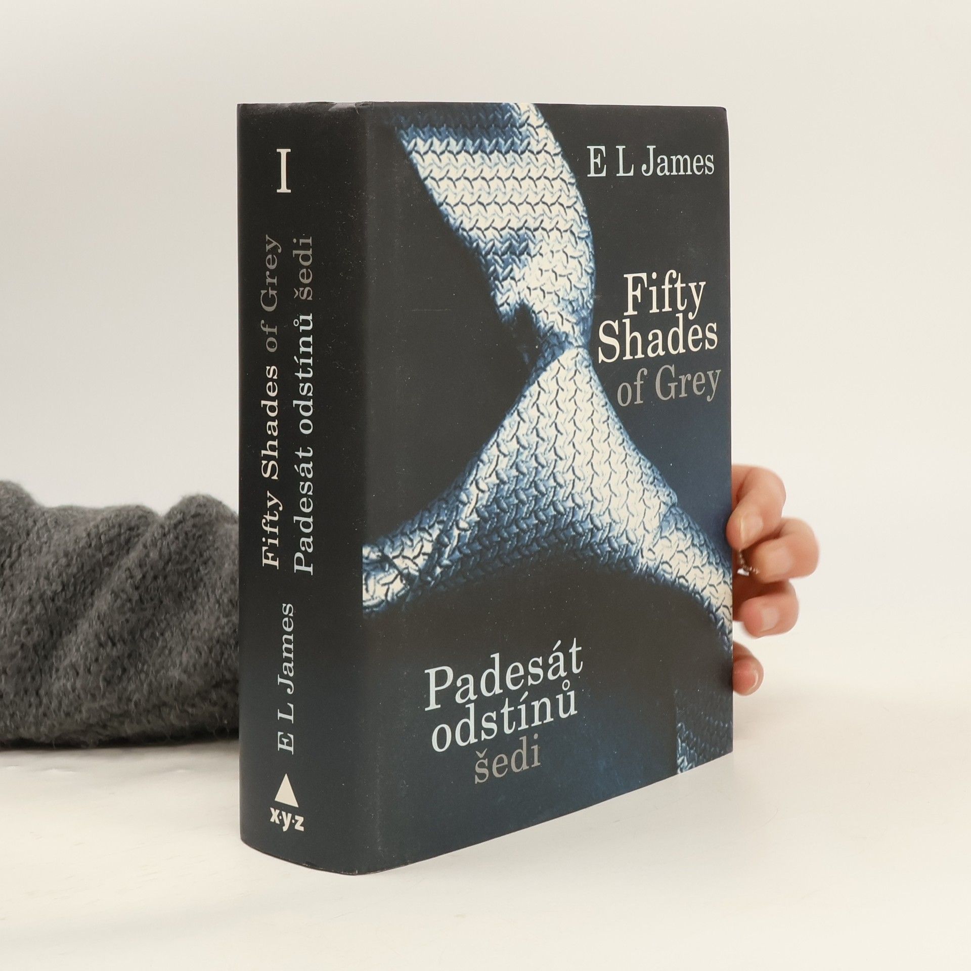 Padesát odstínů šedi