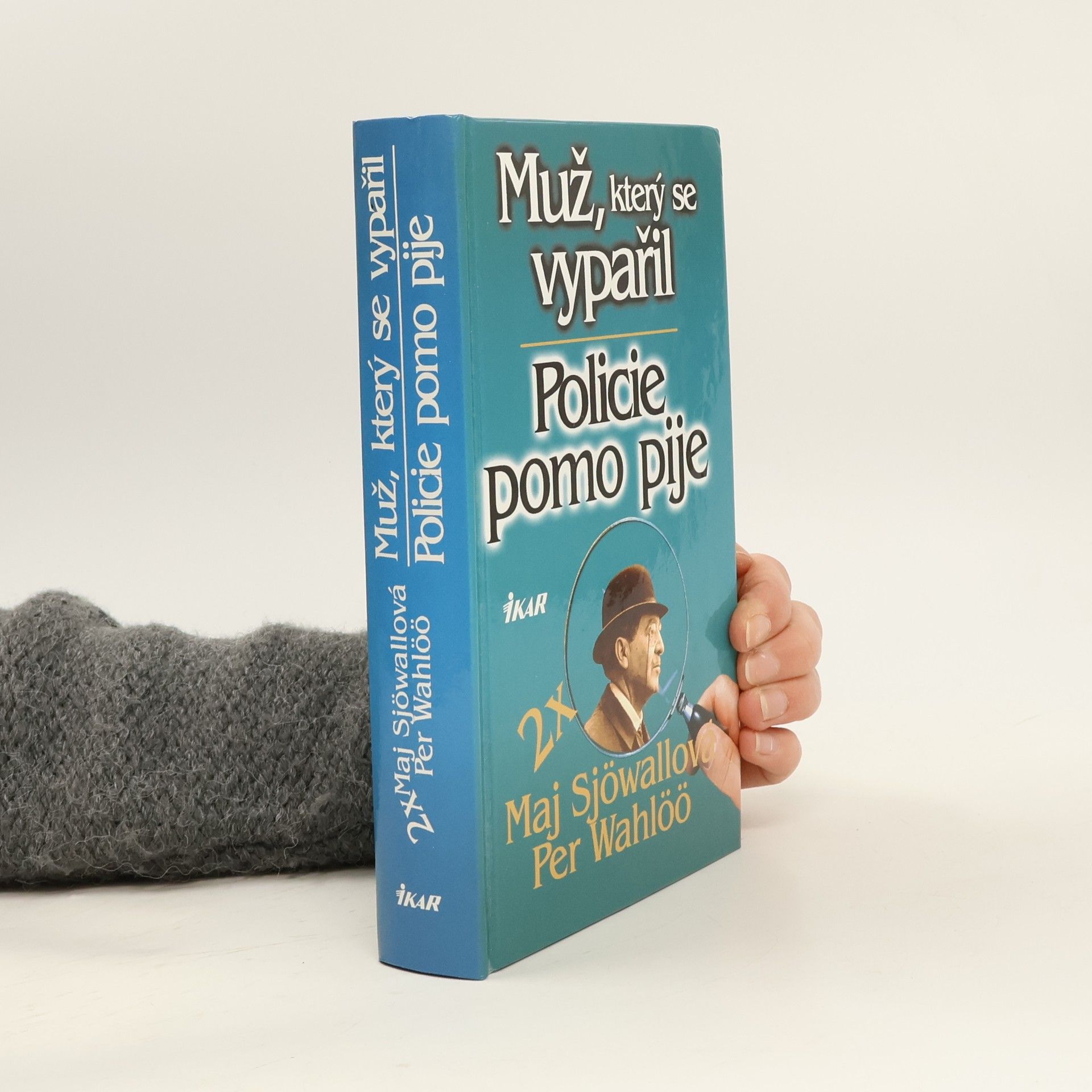 Muž, který se vypařil / Policie pomo pije