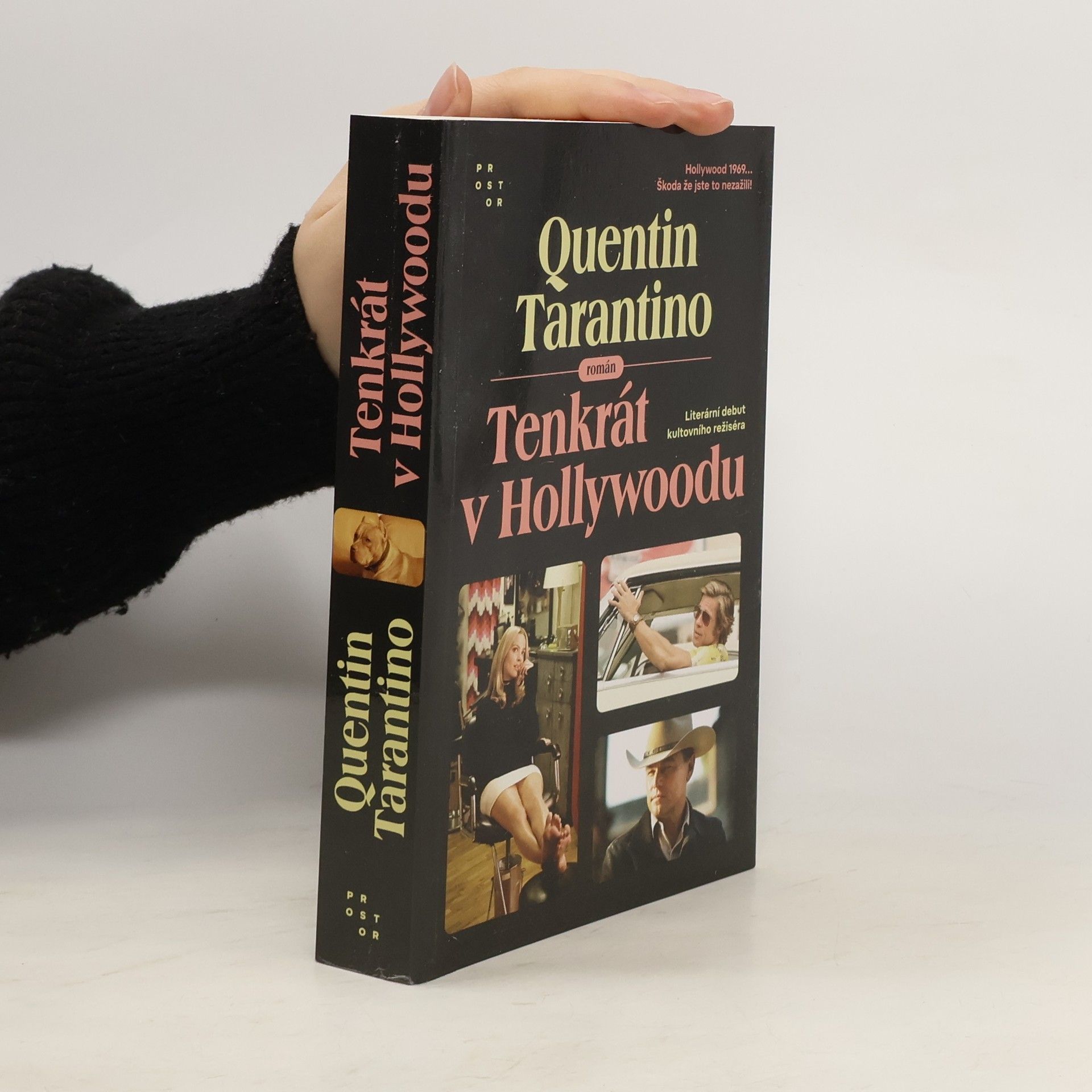 Quentin Tarantino Tenkrát v Hollywoodu : román