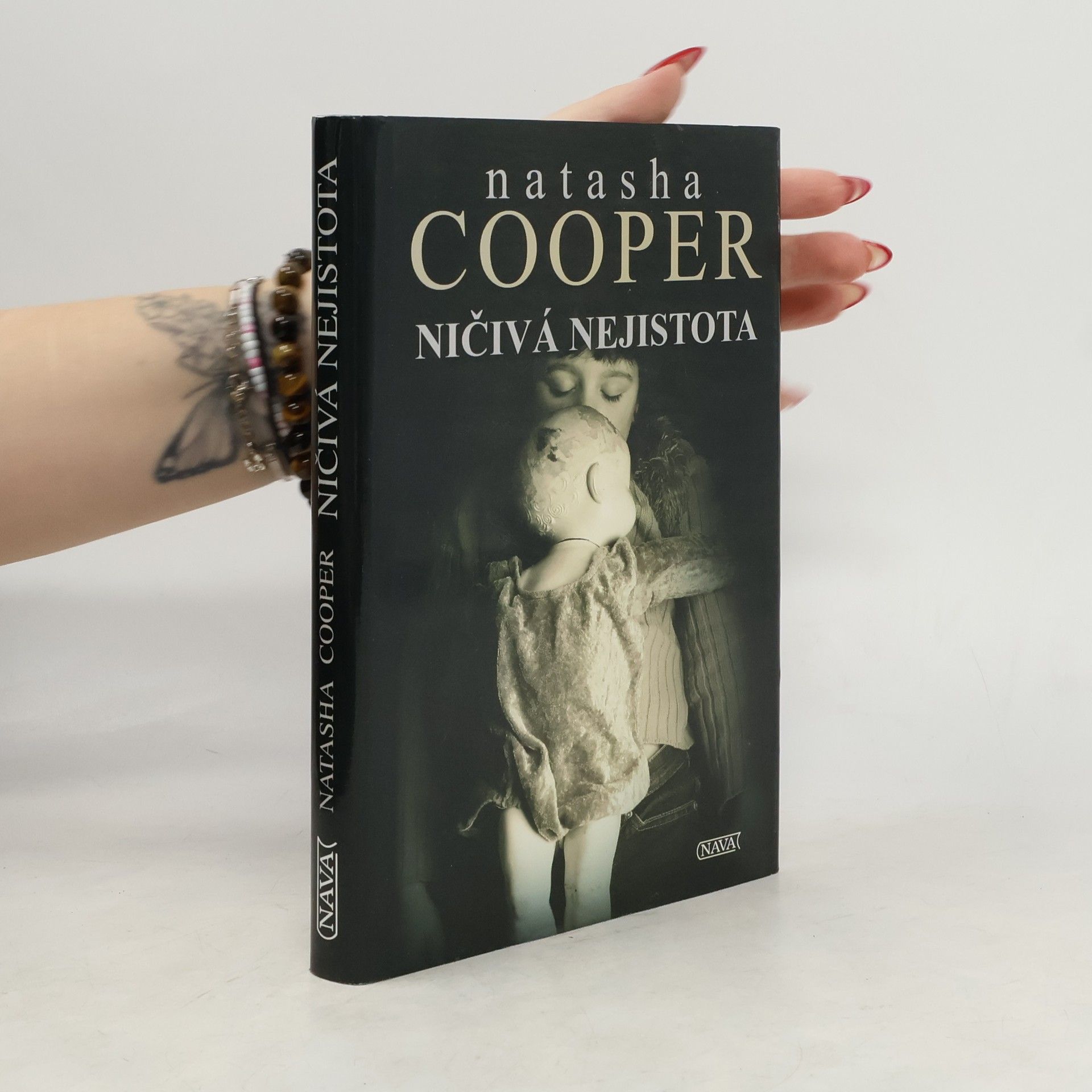 Natasha Cooper Ničivá nejistota