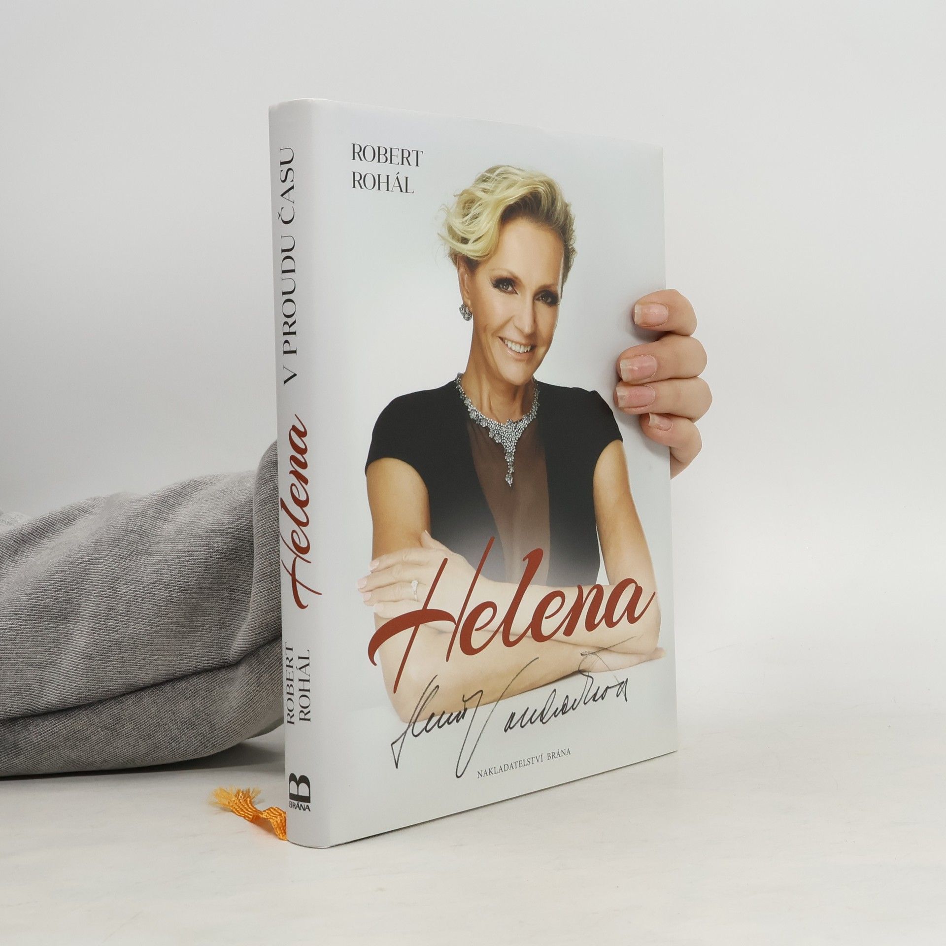 Robert Rohál Helena v proudu času