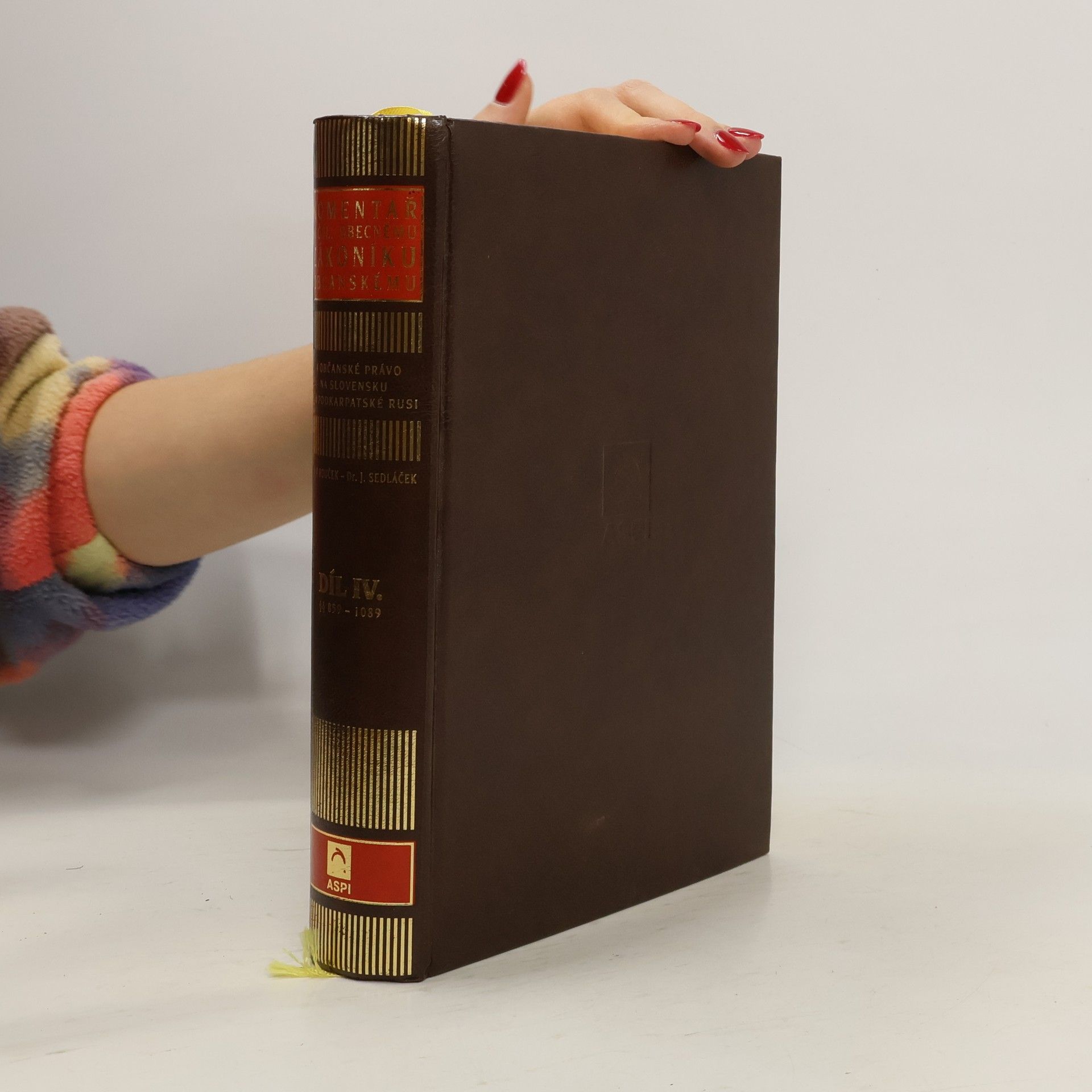 Rouček František Komentář k československému obecnému zákoníku občanskému a občanské právo platné na Slovensku a v Podkarpatské Rusi IV.