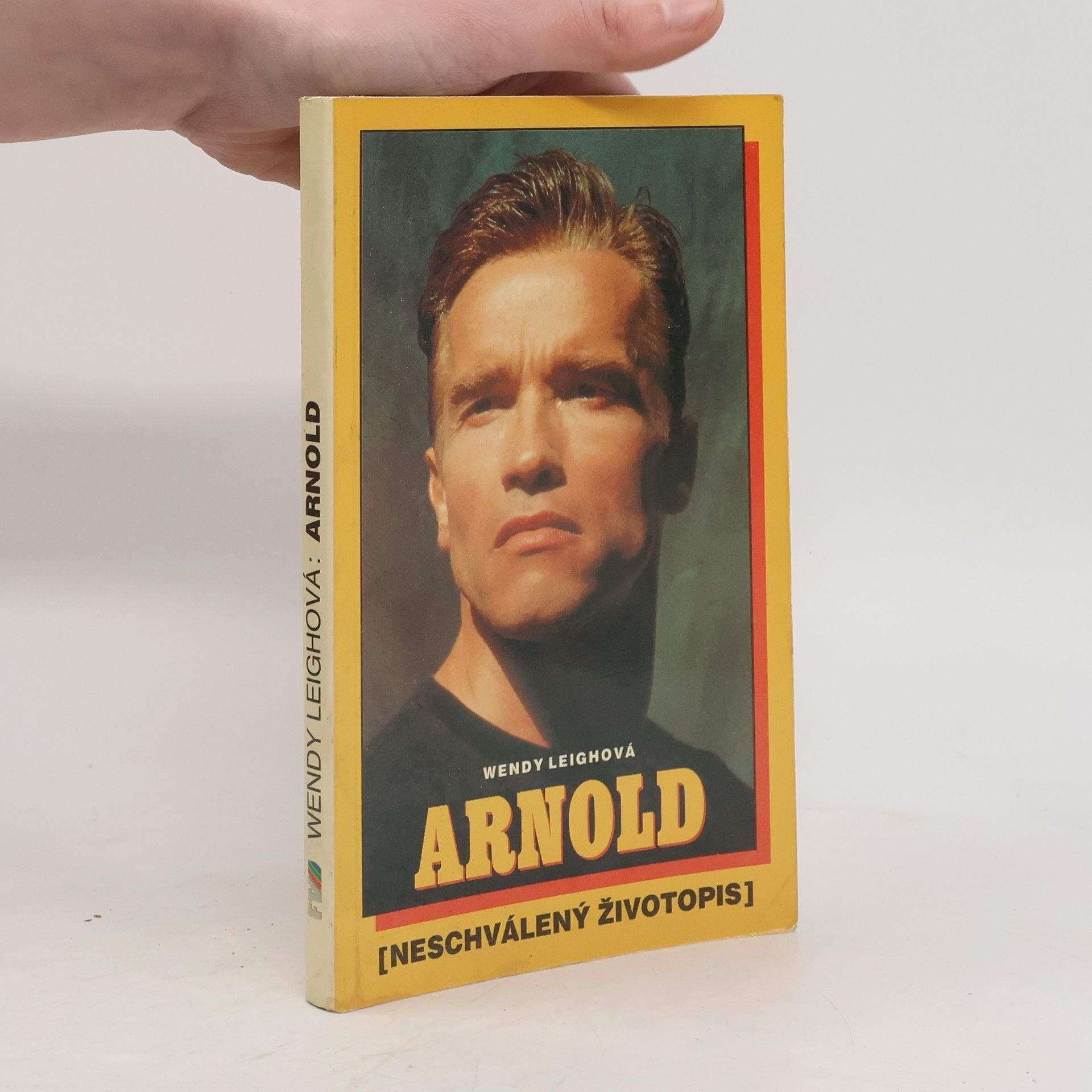 Wendy Leigh Arnold. Neschválený životopis