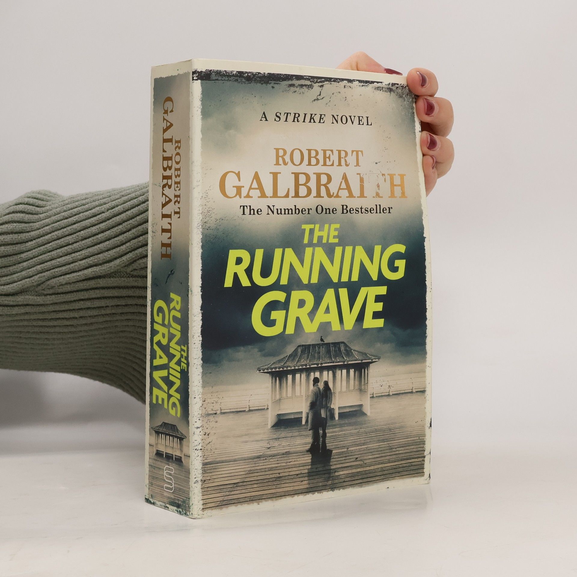 J. K. Rowling The Running Grave