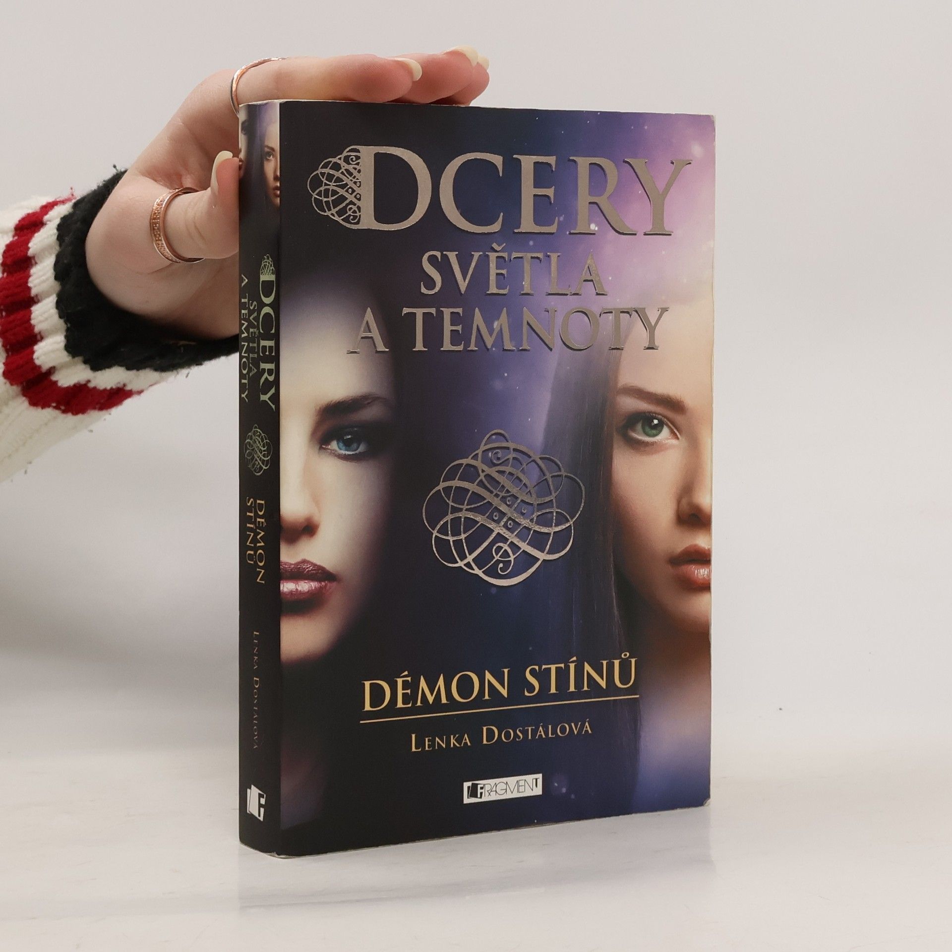 Lenka Dostálová Démon stínů