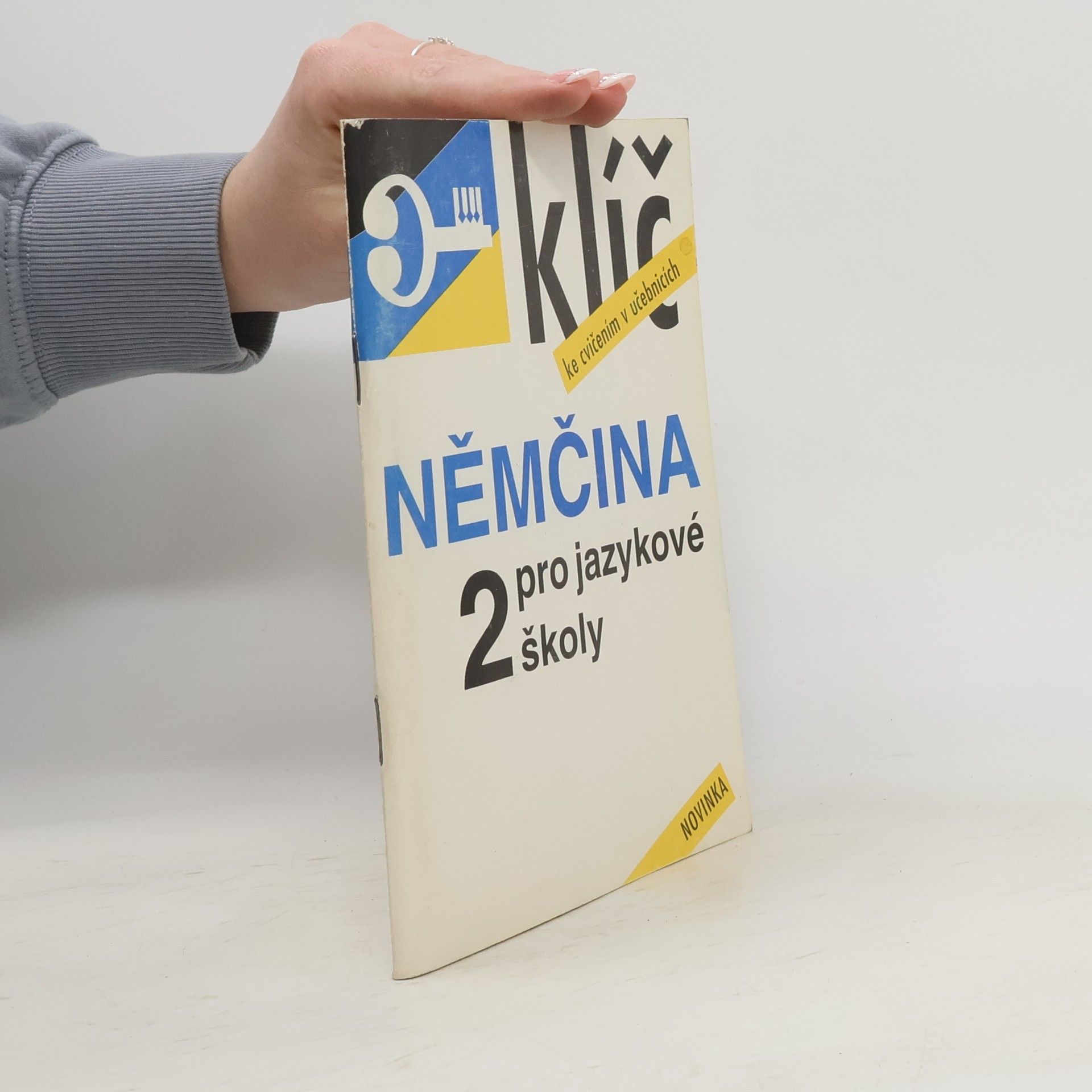 František Hegedüs Němčina pro jazykové školy 2. Klíč ke cvičením v učebnici.