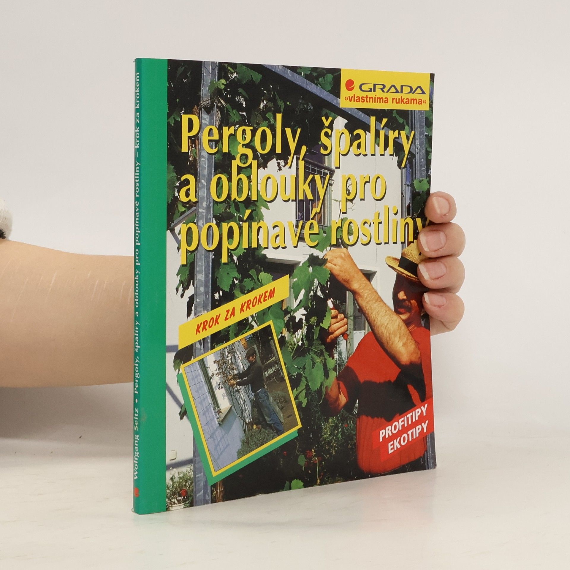 Pergoly, špalíry a oblouky pro popínavé rostliny