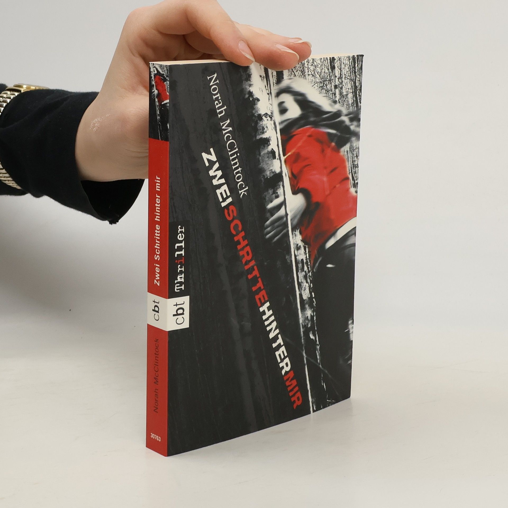 Norah McClintock Zwei Schritte hinter mir