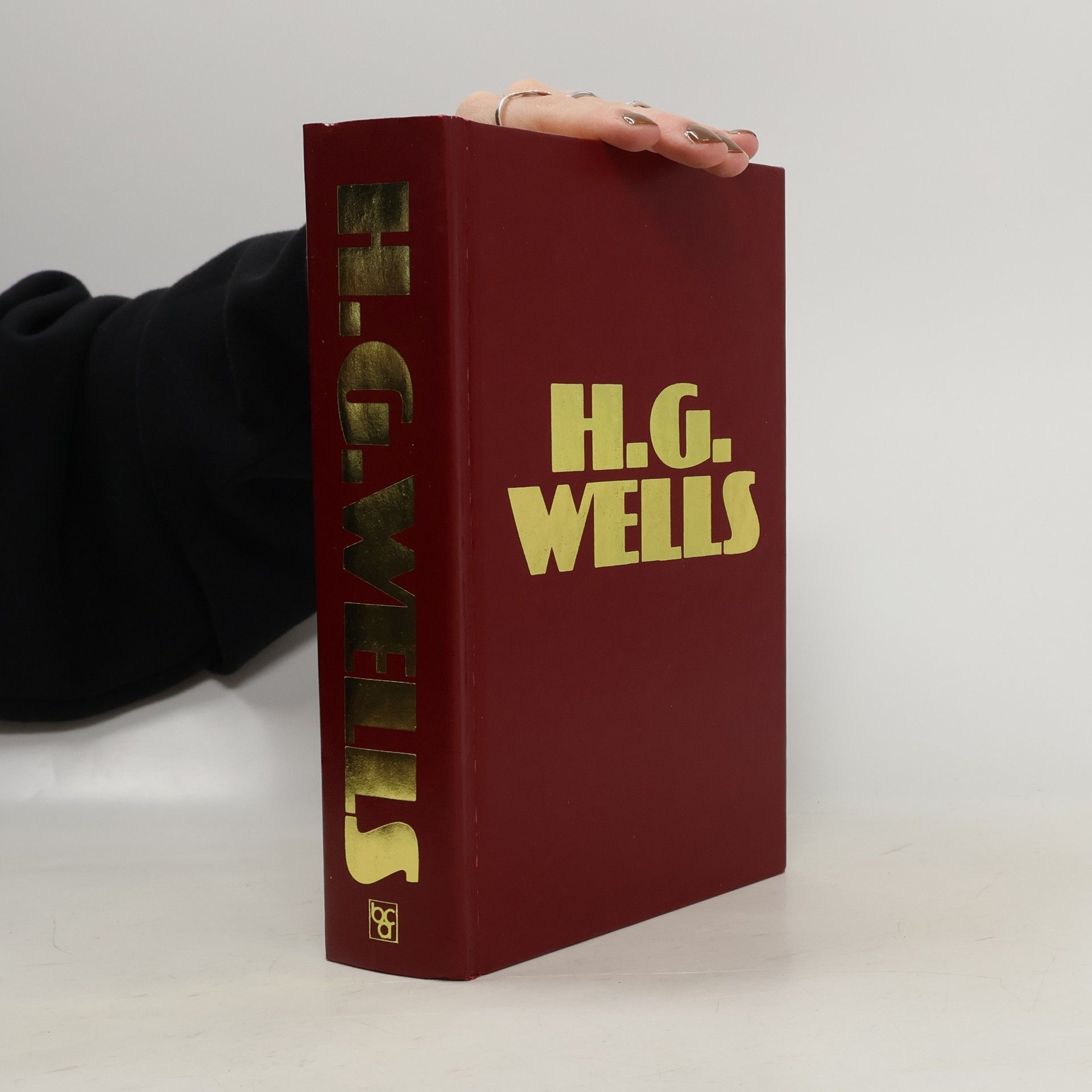 H. G. Wells The Time Machine. The Island of Dr. Moreau. The Invisible Man. The First Men in the Moon. The Food of the Gods. In the Days of the Comet. The War of the Worlds