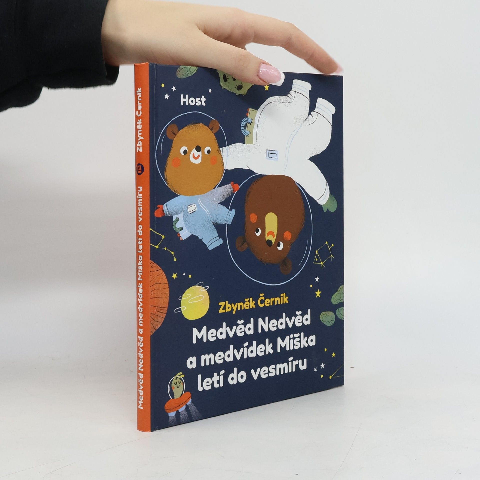 Medvěd Nedvěd a medvídek Miška letí do vesmíru