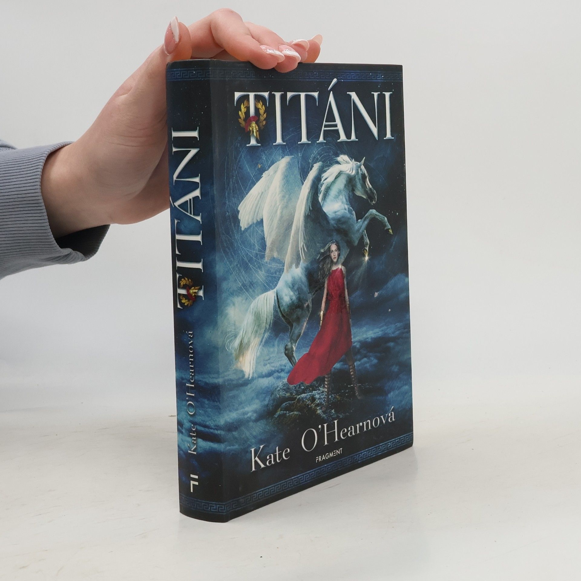 Kate O. Hearn Titáni