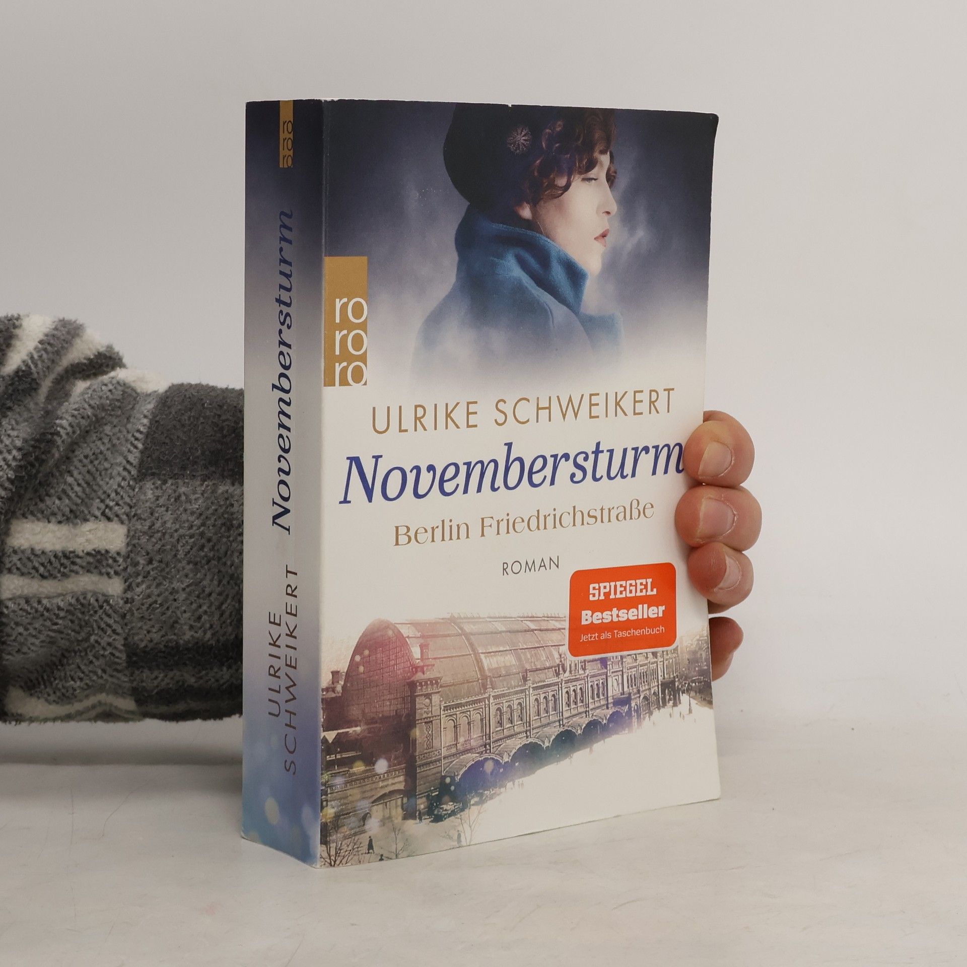 Ulrike Schweikert Berlin Friedrichstraße: Novembersturm